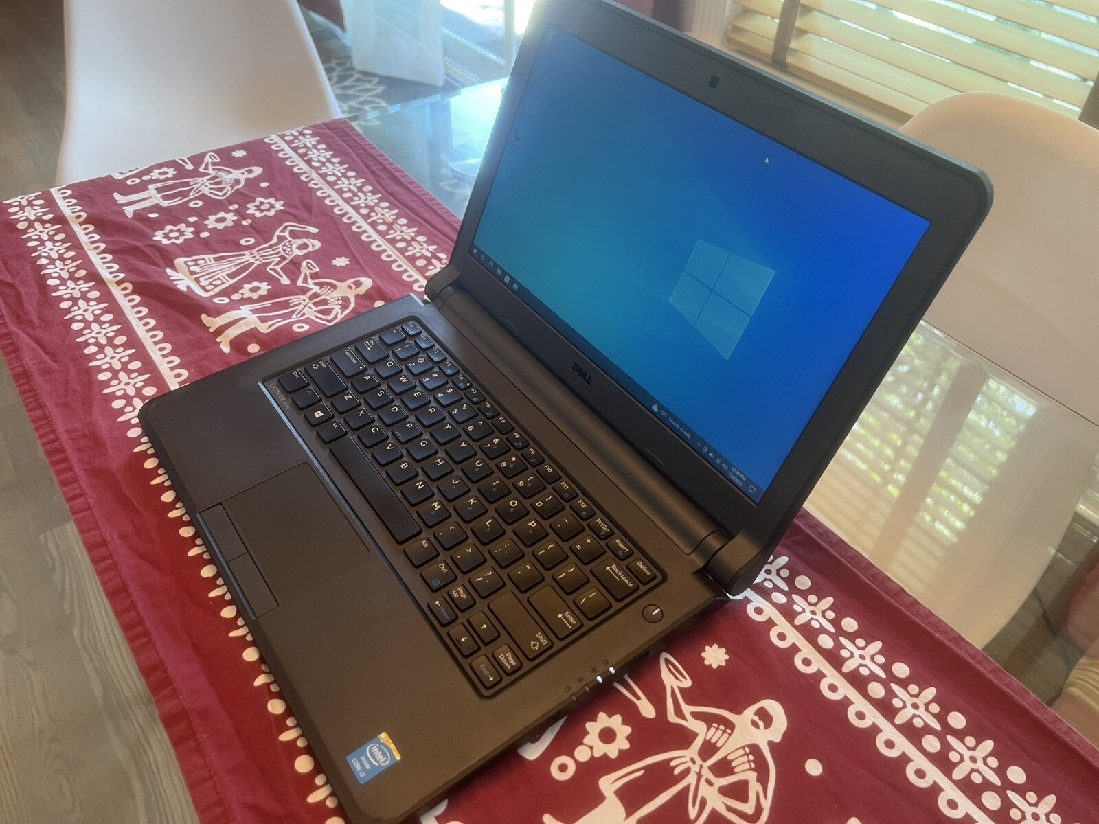 Dell Latitude 3340 13.3″ (240GB SSD, Intel Core i3 4th Gen., 1.70 GHz, 8GB)…