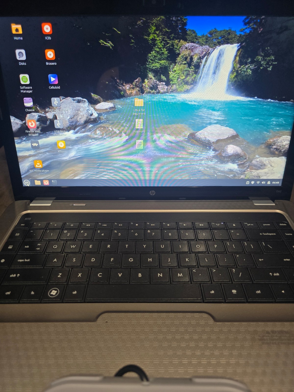 Laptop -15.6″ Linux-OS-Internet Ready W/Game Controller