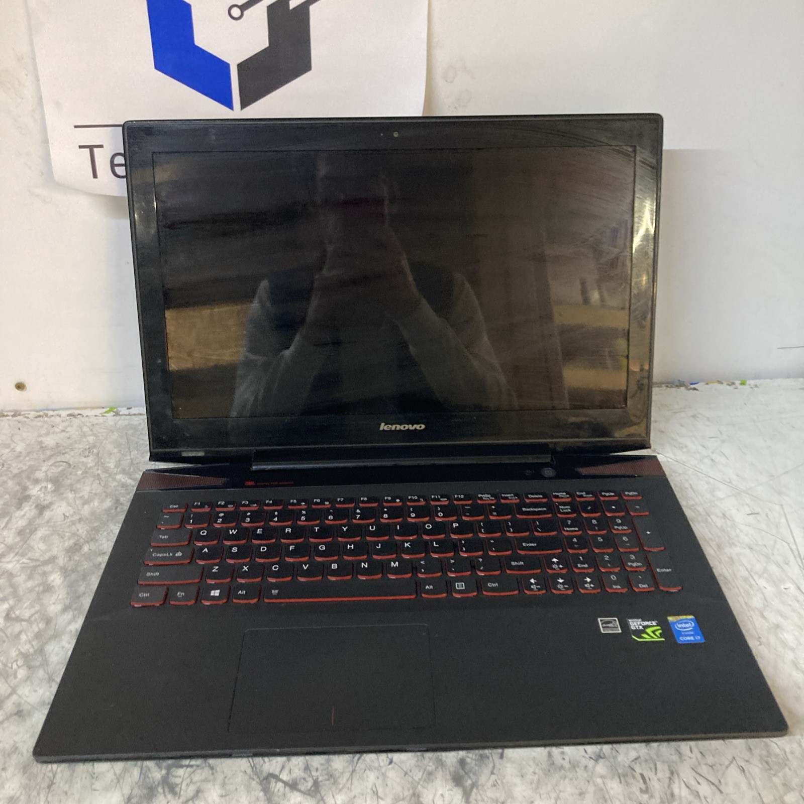 LENOVO Y50-70 i7-4700H 2.40 GHz, no RAM, NO HDD/OS boot to BIOS