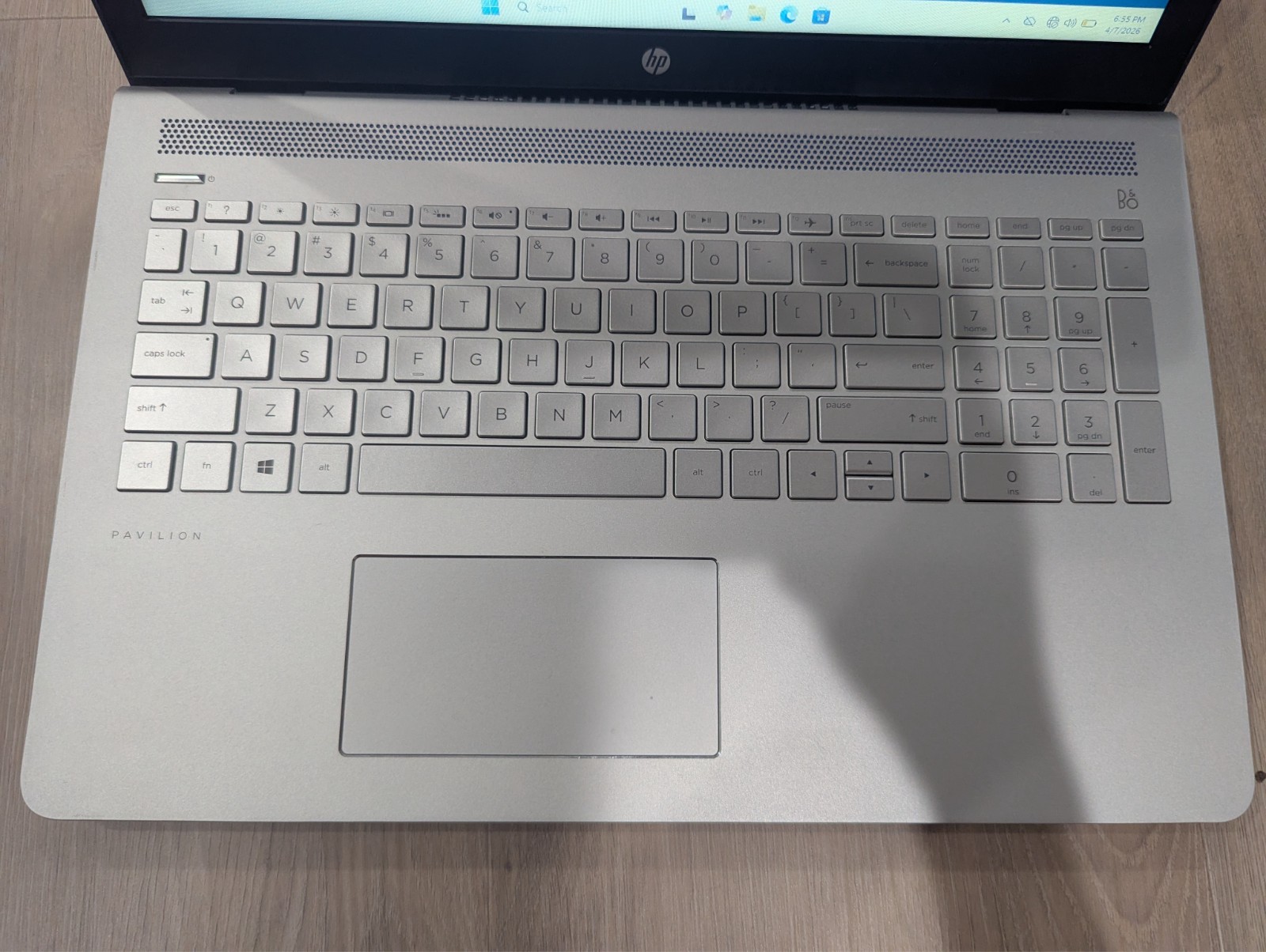 HP Pavilion 15-cc184cl /i5-8250U/12GB RAM/512GB SSD/W11 PRO w/ charger