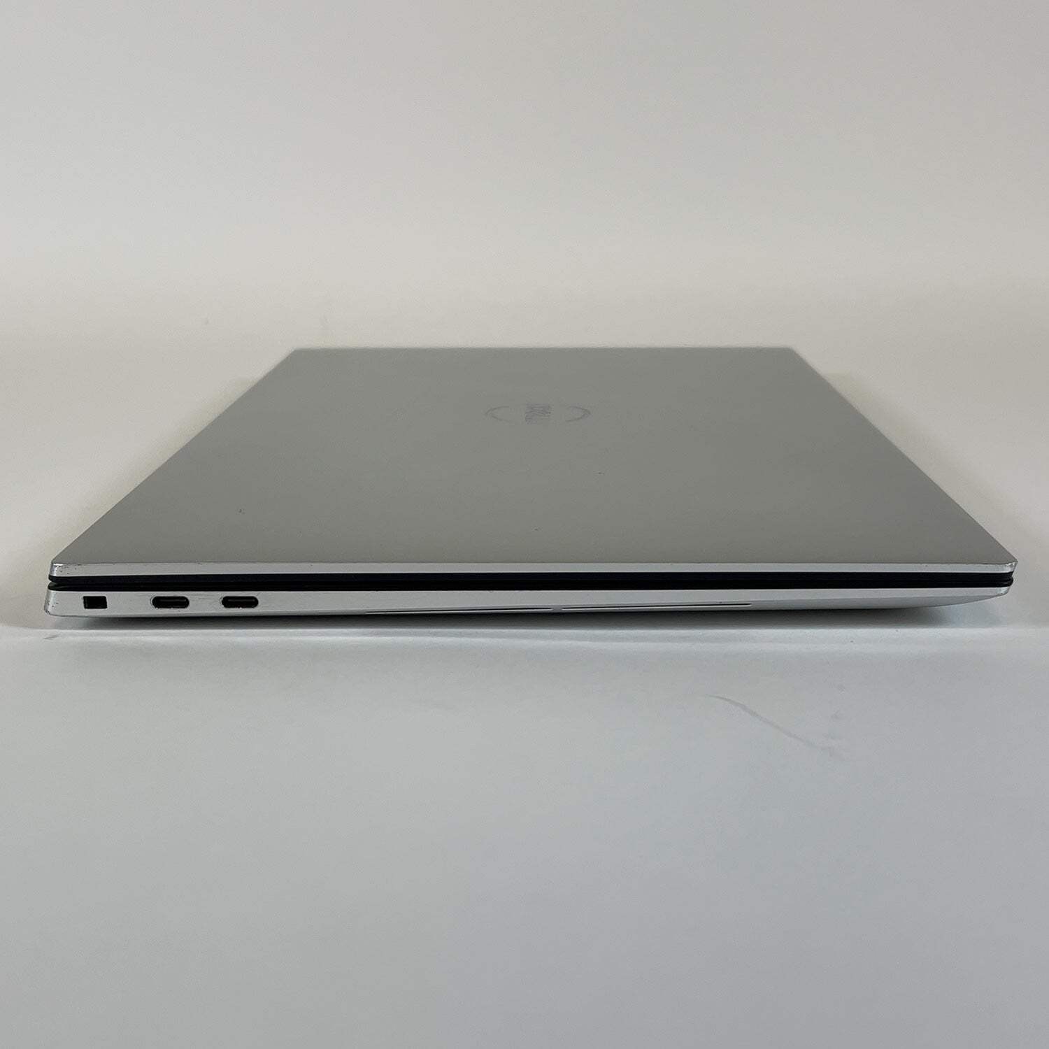 Dell XPS 15 9520 15.6″ i5-12500H 2.5GHz 16GB RAM 512GB SSD