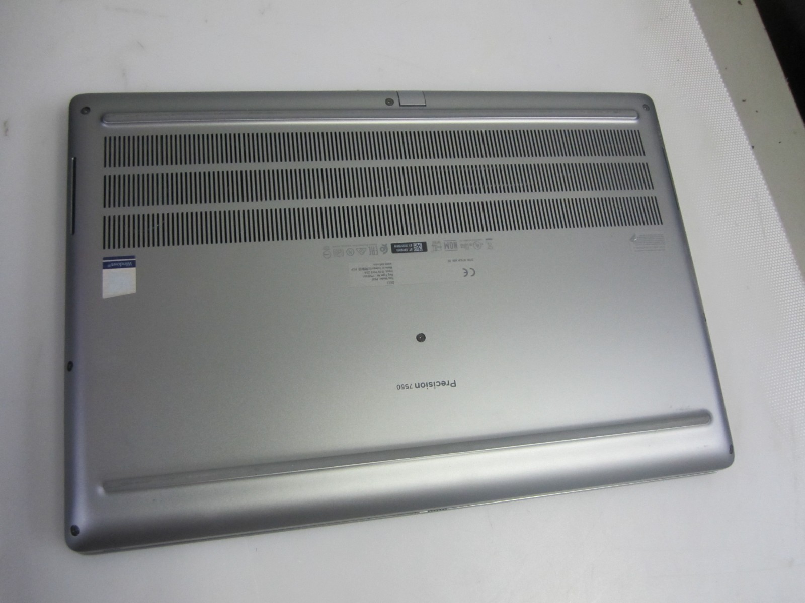 Dell Precision 7550 i5-10400H 2.60GHz 32GB NO HDD/AC/OS Laptop BIOS