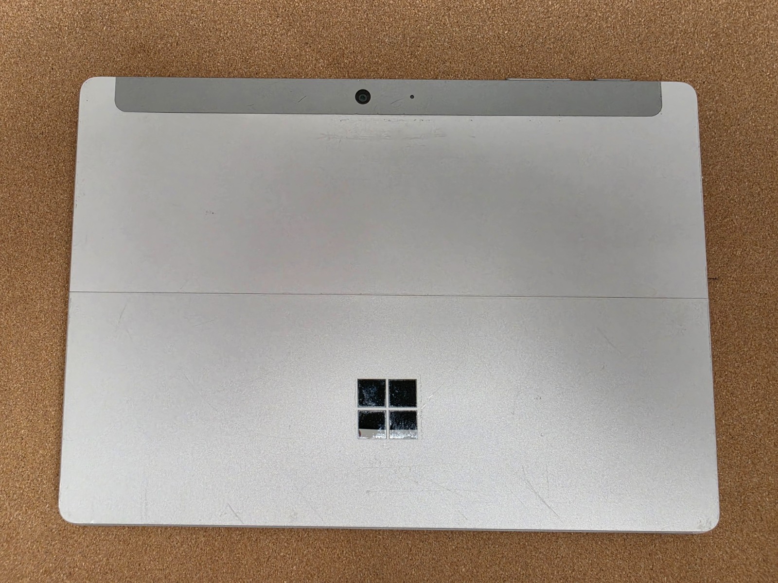 Microsoft Surface Go 2 m3-8100Y 8GB Ram 128GB SSD Win 11 Pro