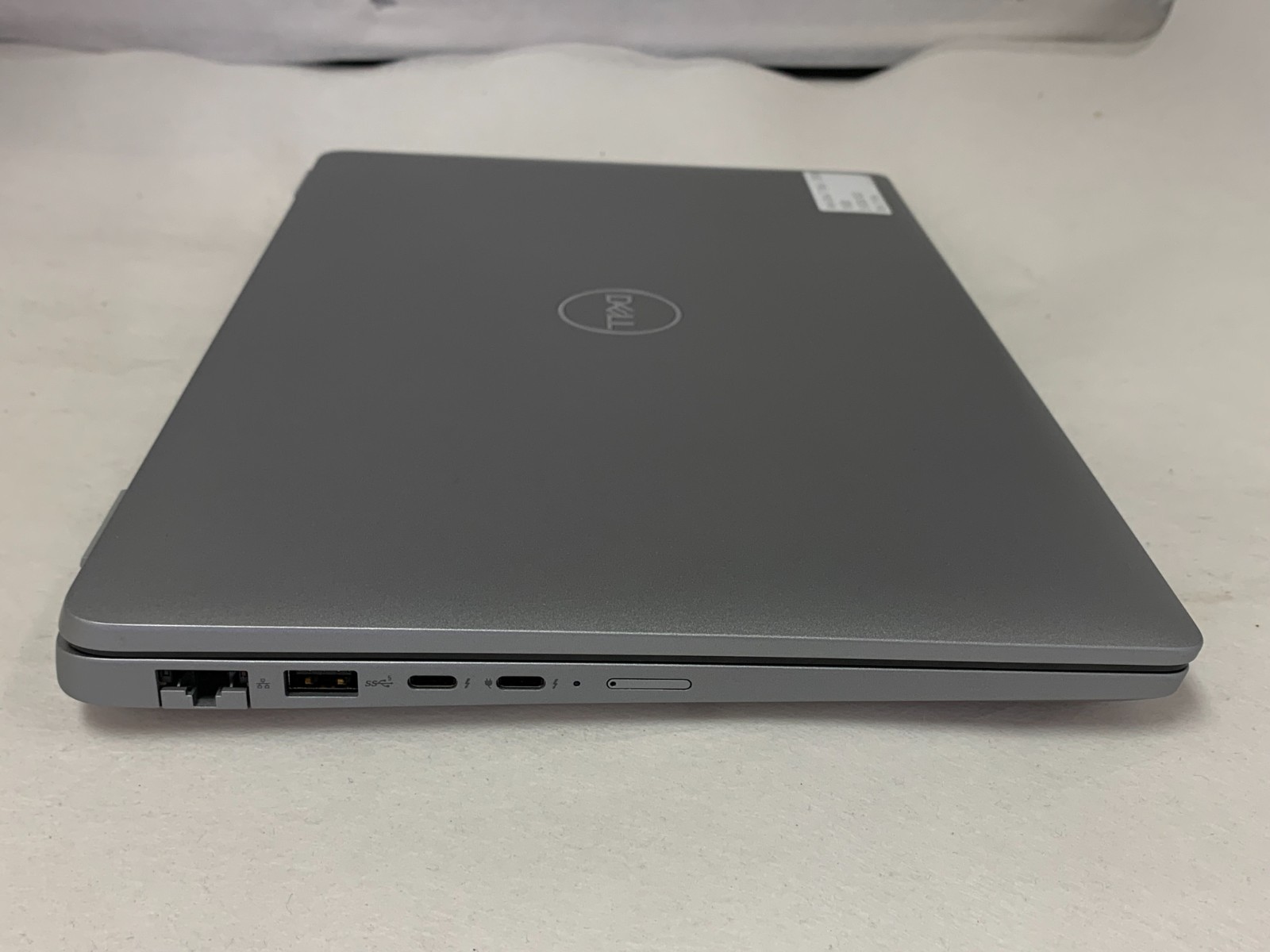 Dell Latitude 5450 14″ FHD Touch Ultra 7 165U 1.7GHz 16GB 512GB NVMe Win11P