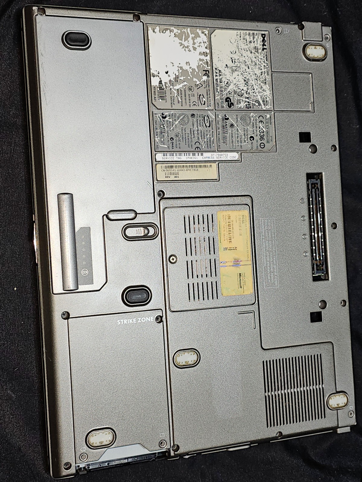 Dell Inspiron 830 Laptop Parts Repair Centrino No RAM HDD No POST