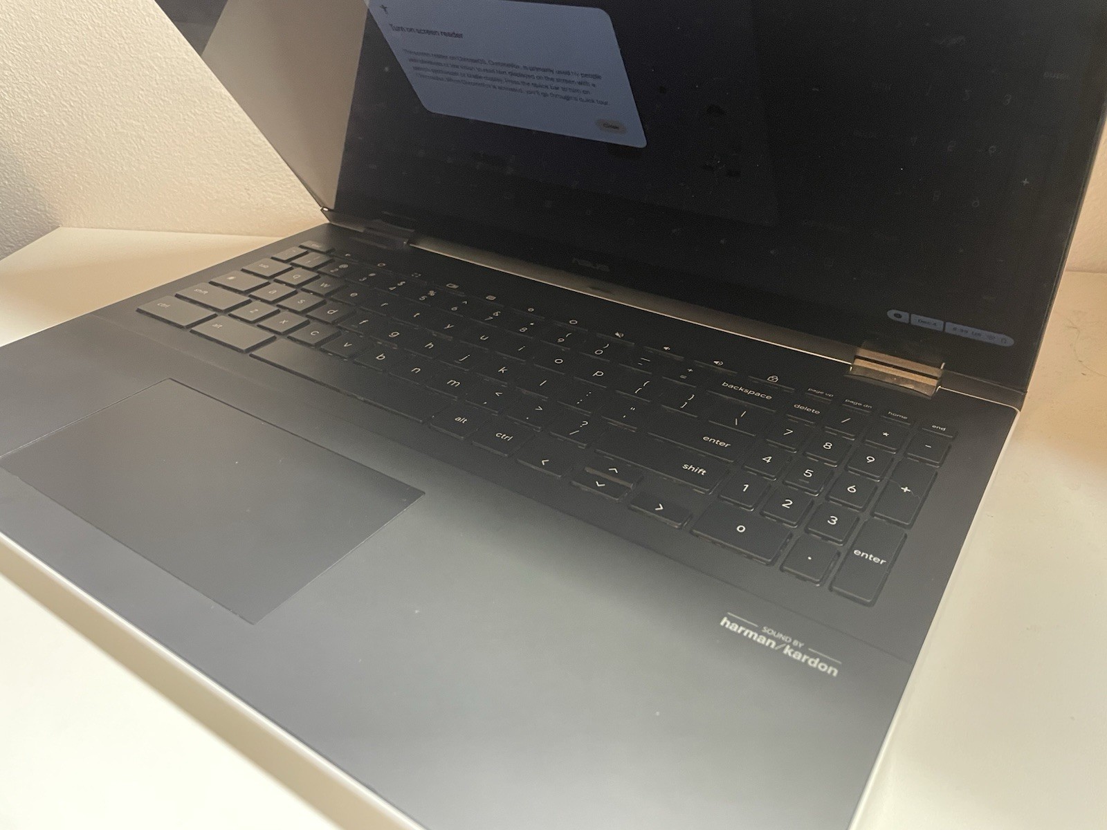 ASUS Chromebook Flip CX1 Convertible Laptop 14 FHD NanoEdge 360-degree Rotation