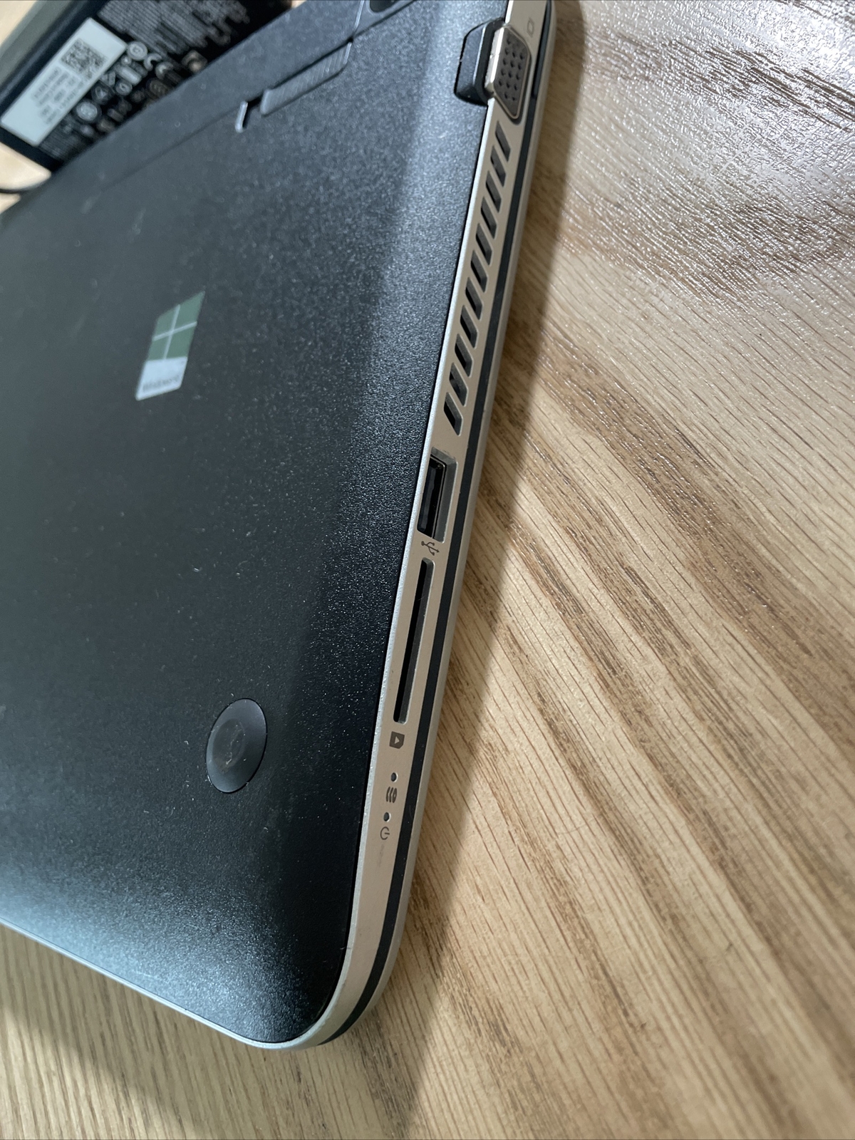 HP Pavilion TS AMD A4-1250 APU @1.0 GHz, 4 GB RAM, 500GB HDD, Touch, WIN 8.1