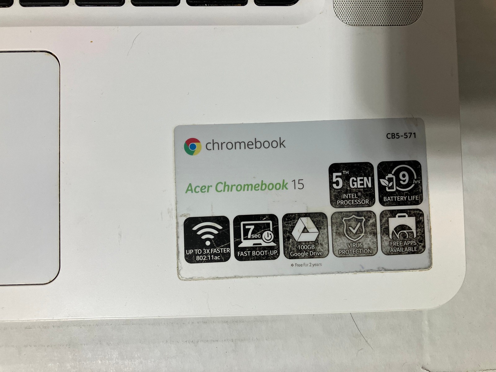 Acer Chromebook 15, 15.6″ Intel Celeron 3215U, CB5-571-C5XU with cord