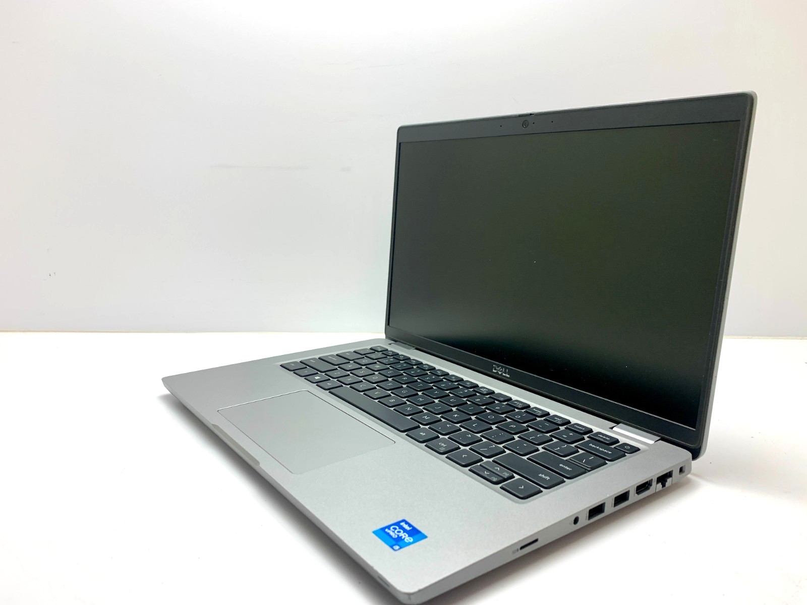 Dell Latitude 5420 | i5-1145G7 | 16GB RAM | 512GB NVMe | LINUX | CHIPPED PAINT