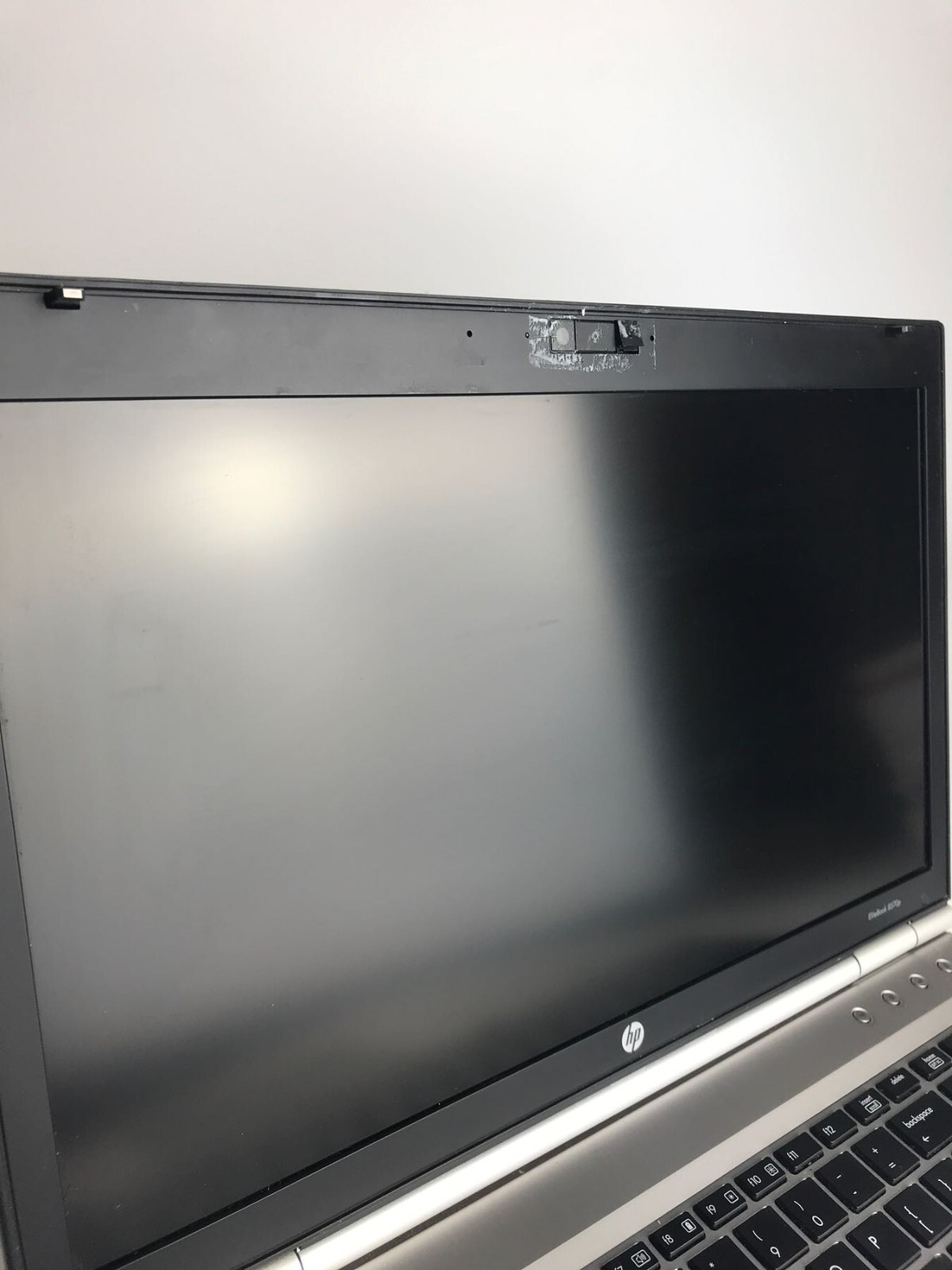 HP Elitebook 8570p Core i7-3740QM 2.70GHz 8GB NO HDD Laptop (READ description)
