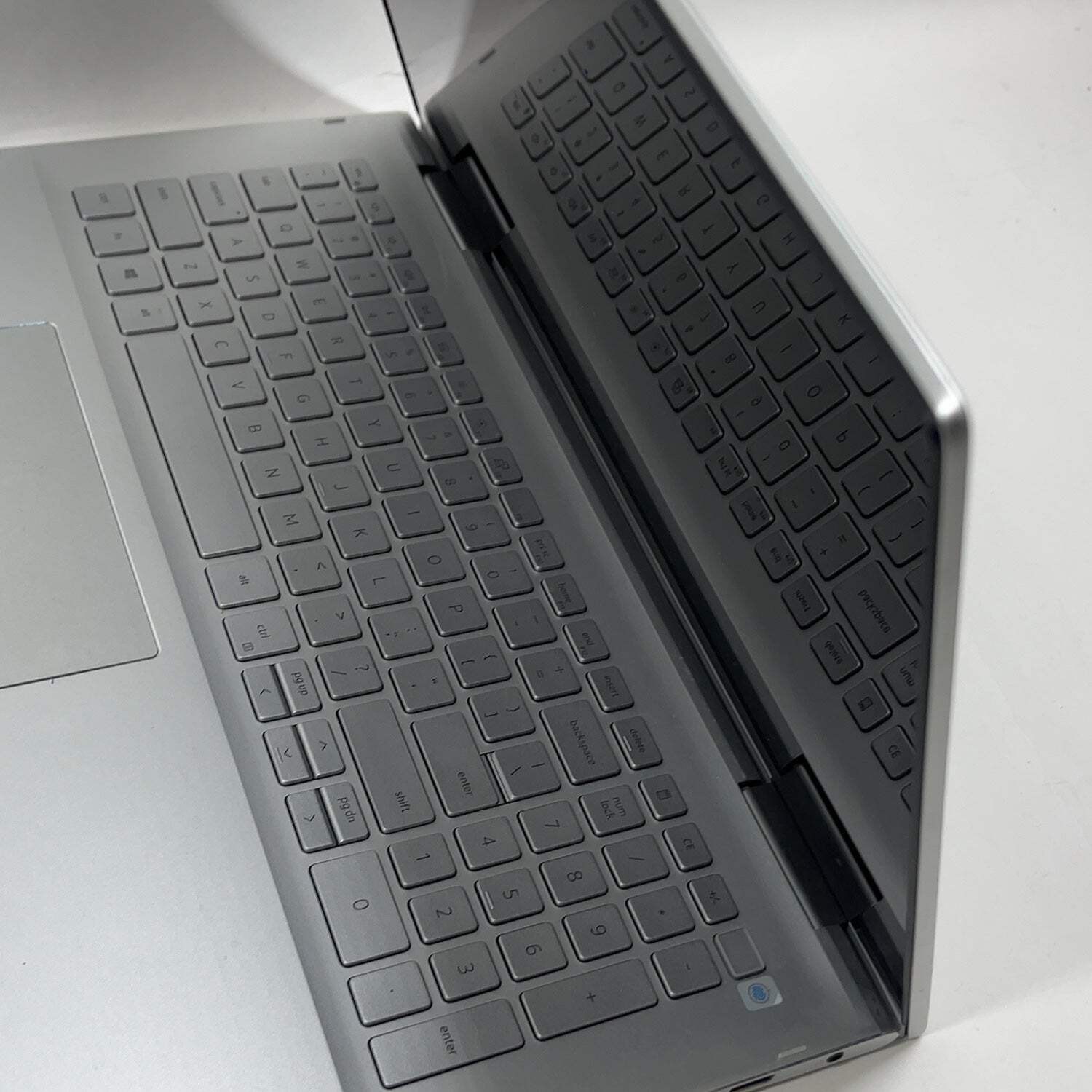 Dell Inspiron 7706 2-IN-1 17″ i7-1165G7 2.8GHz 16GB RAM 512GB SSD GeForce MX350