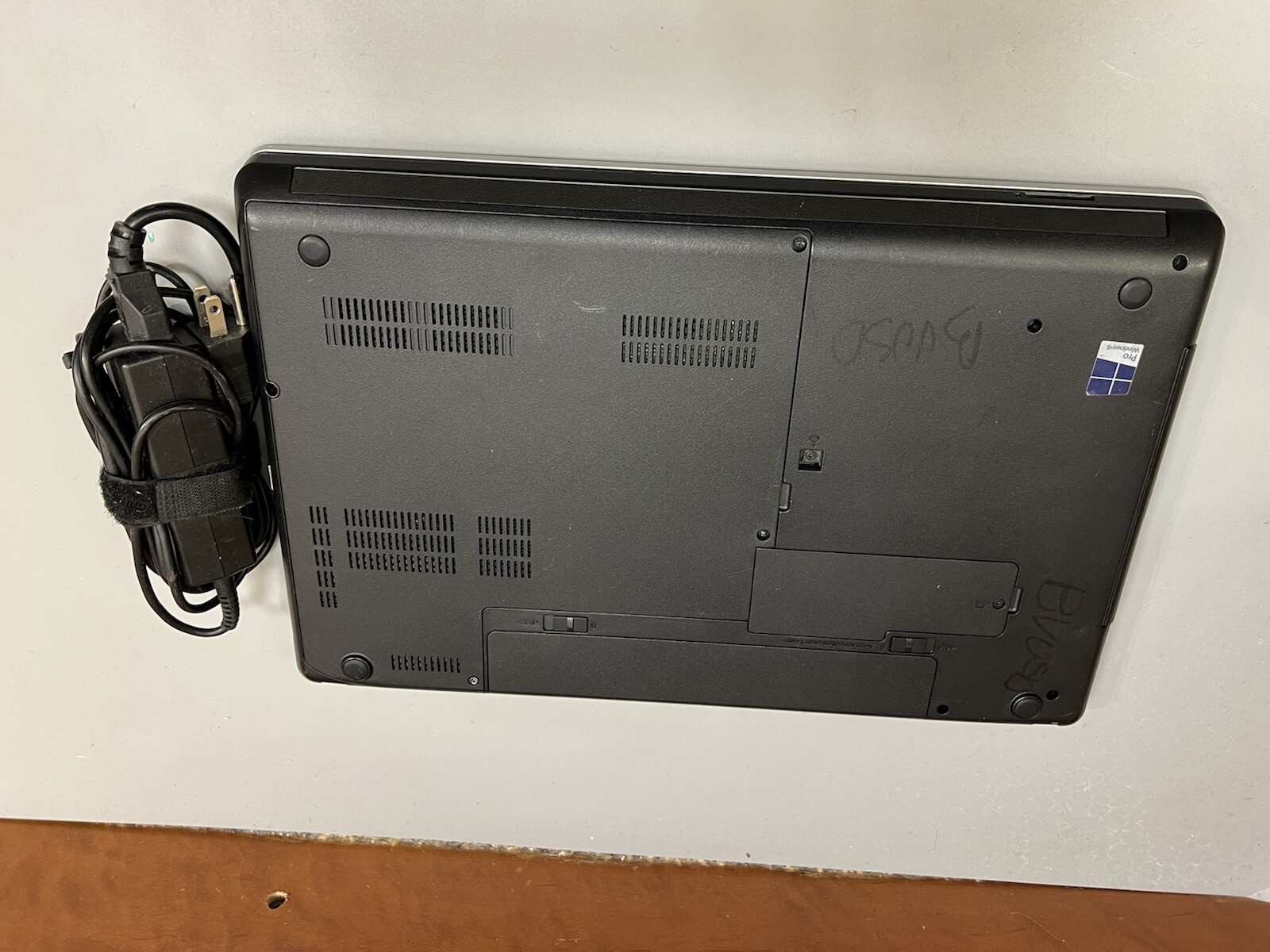 Lenovo thinkpad E545 AMD A6-5350M Radeon HD 2.90GHz 4GB RAM 320GB HDD WEBCAM