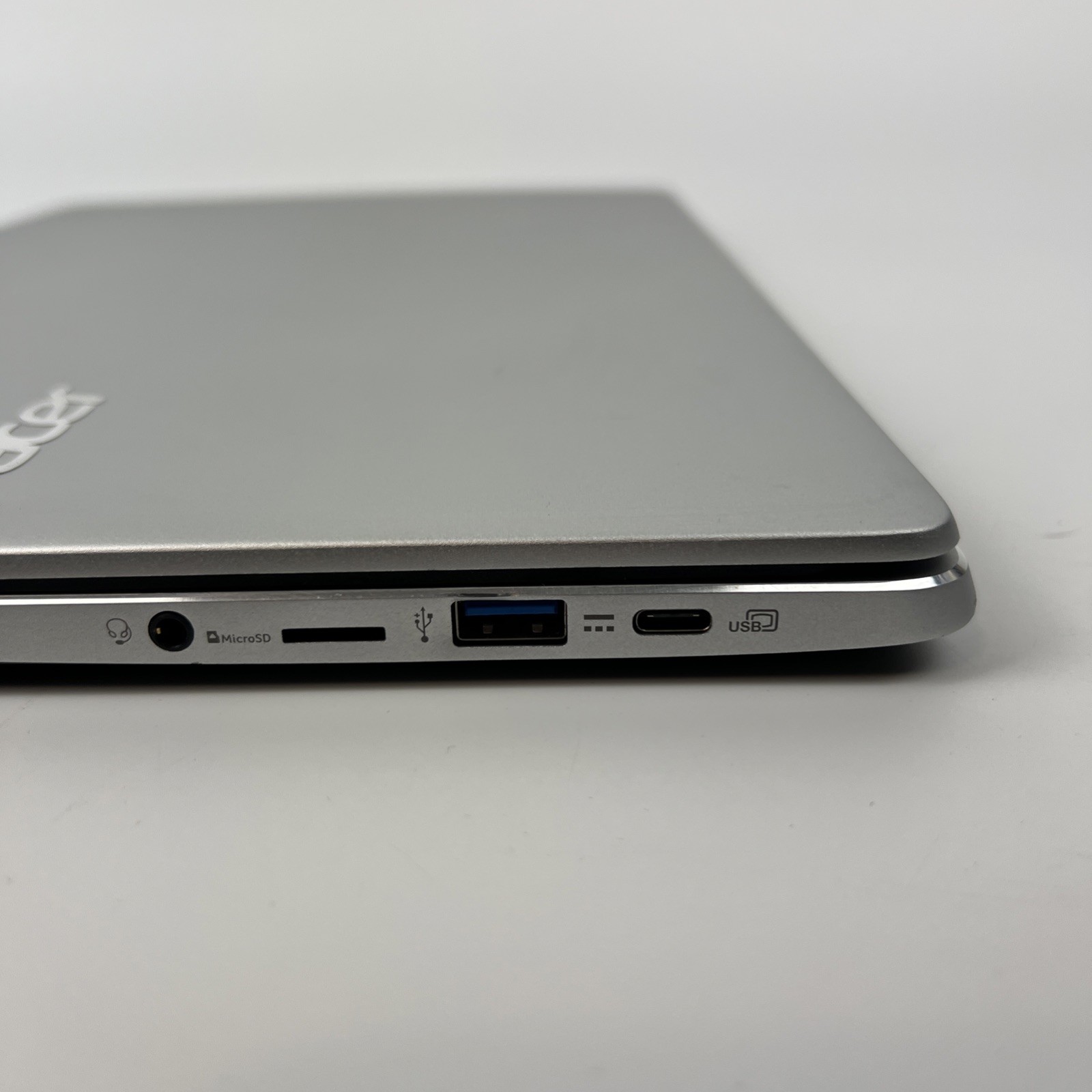 Acer Chromebook 15 N17Q5 15.6″ Laptop Silver Parts/Repair No Display