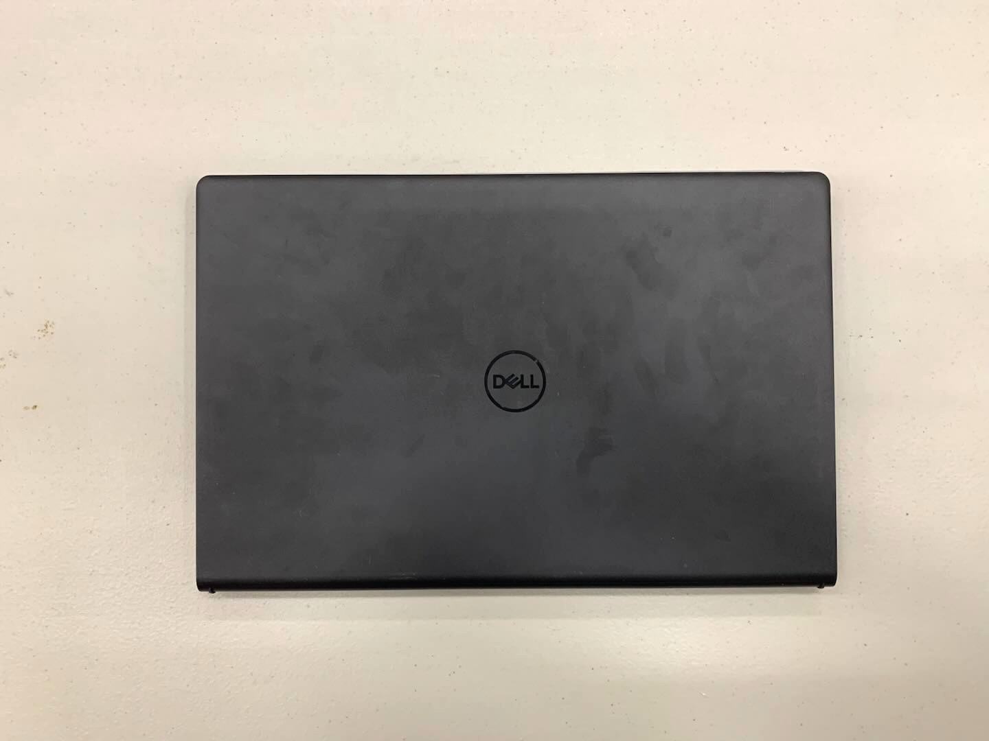 Dell Inspiron 3520 15.6″ FHD Touch i5-1155G7 16GB 1TB Laptop USED