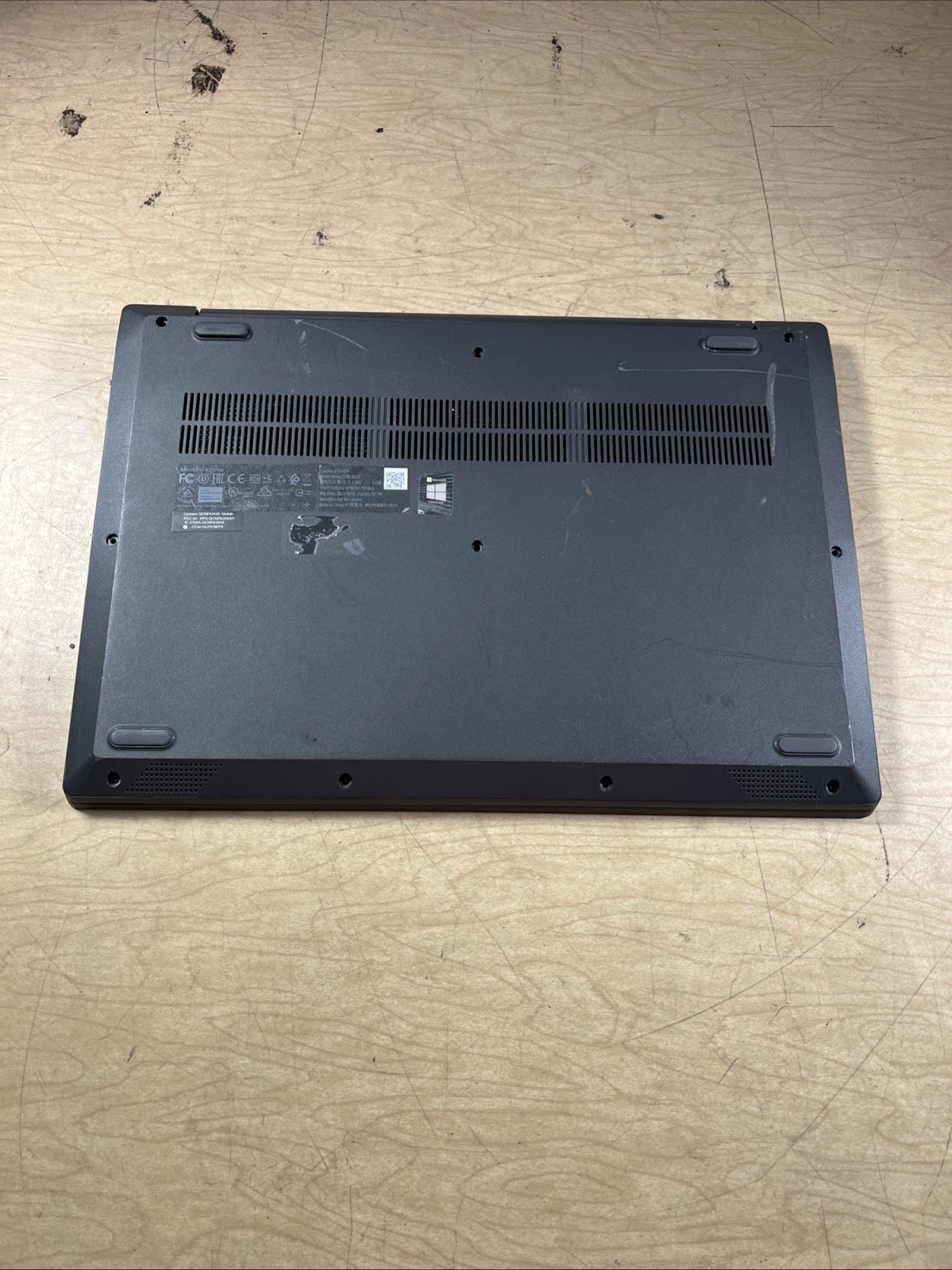 LENOVO V15-ADA AMD ATHLON GOLD 3150U 8GB RAM **NO HD/ NO CADDIE/ NO OS