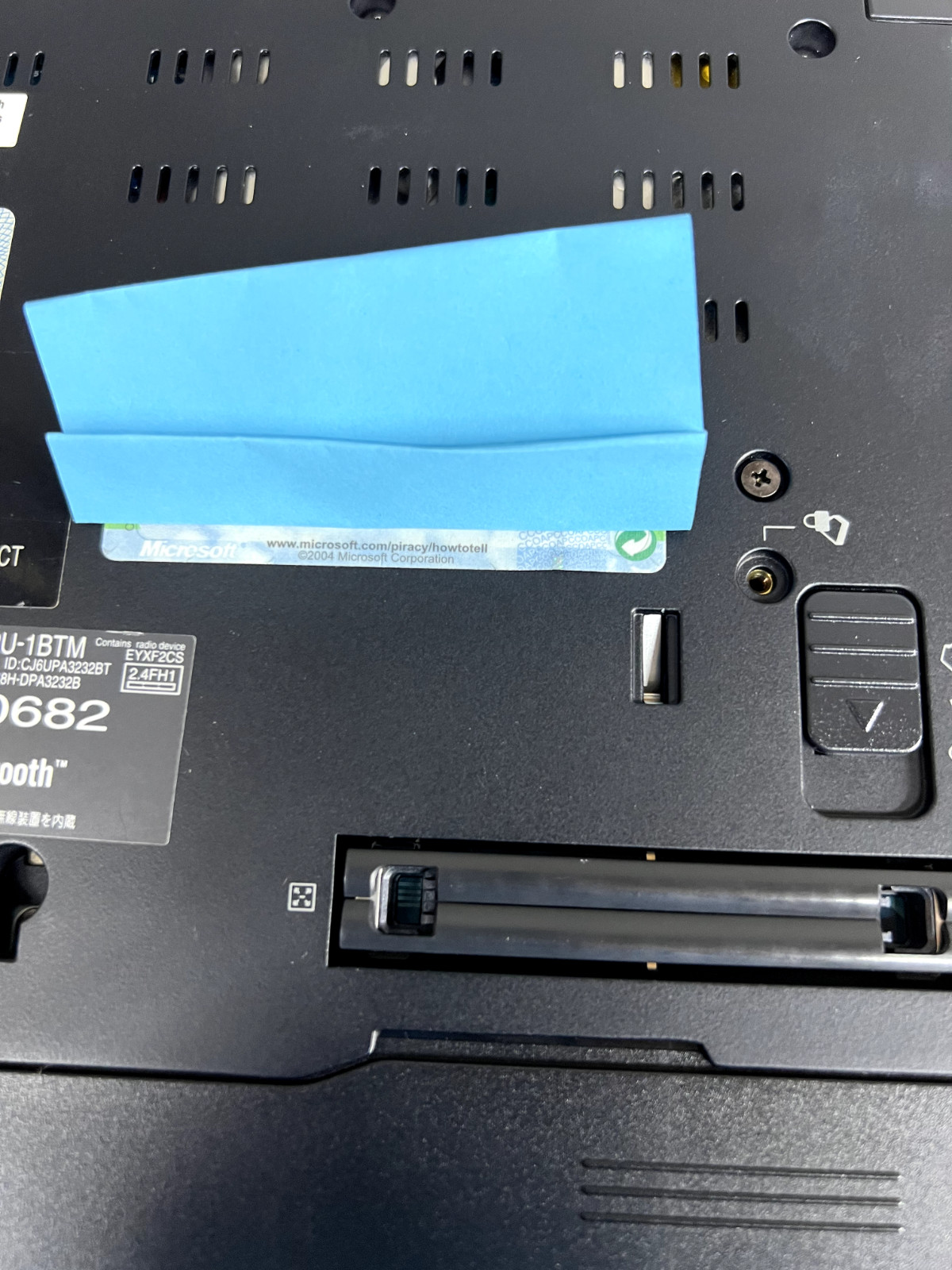 Toshiba Tecra M3 Notebook – Receives Power, No Display/No Boot – No Hard Drive