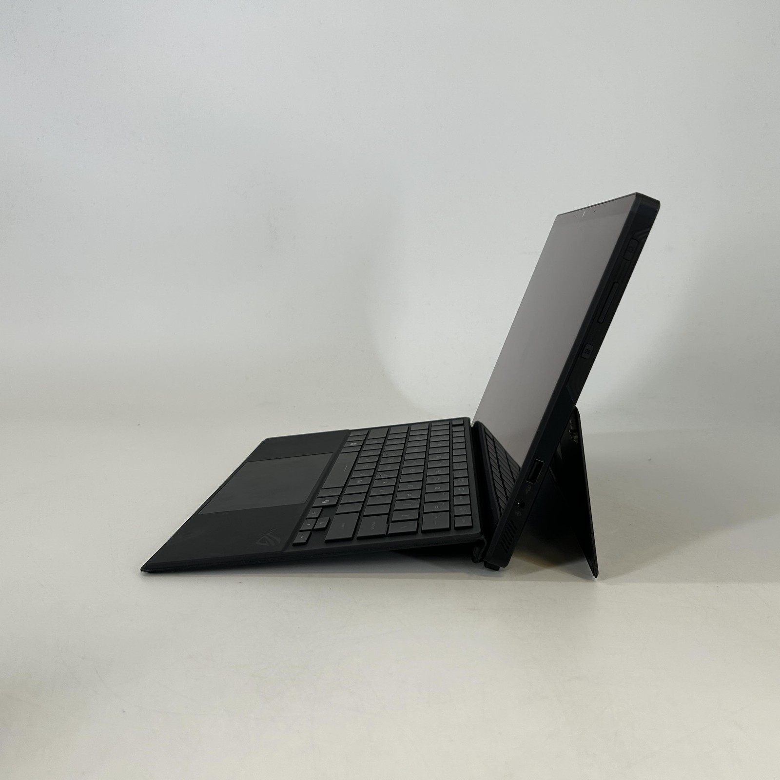 Asus ROG Flow Z13 GZ302 13.4 QHD+ TOUCH 3.0GHz RYZEN AI MAX+ 395 32GB 1TB SSD