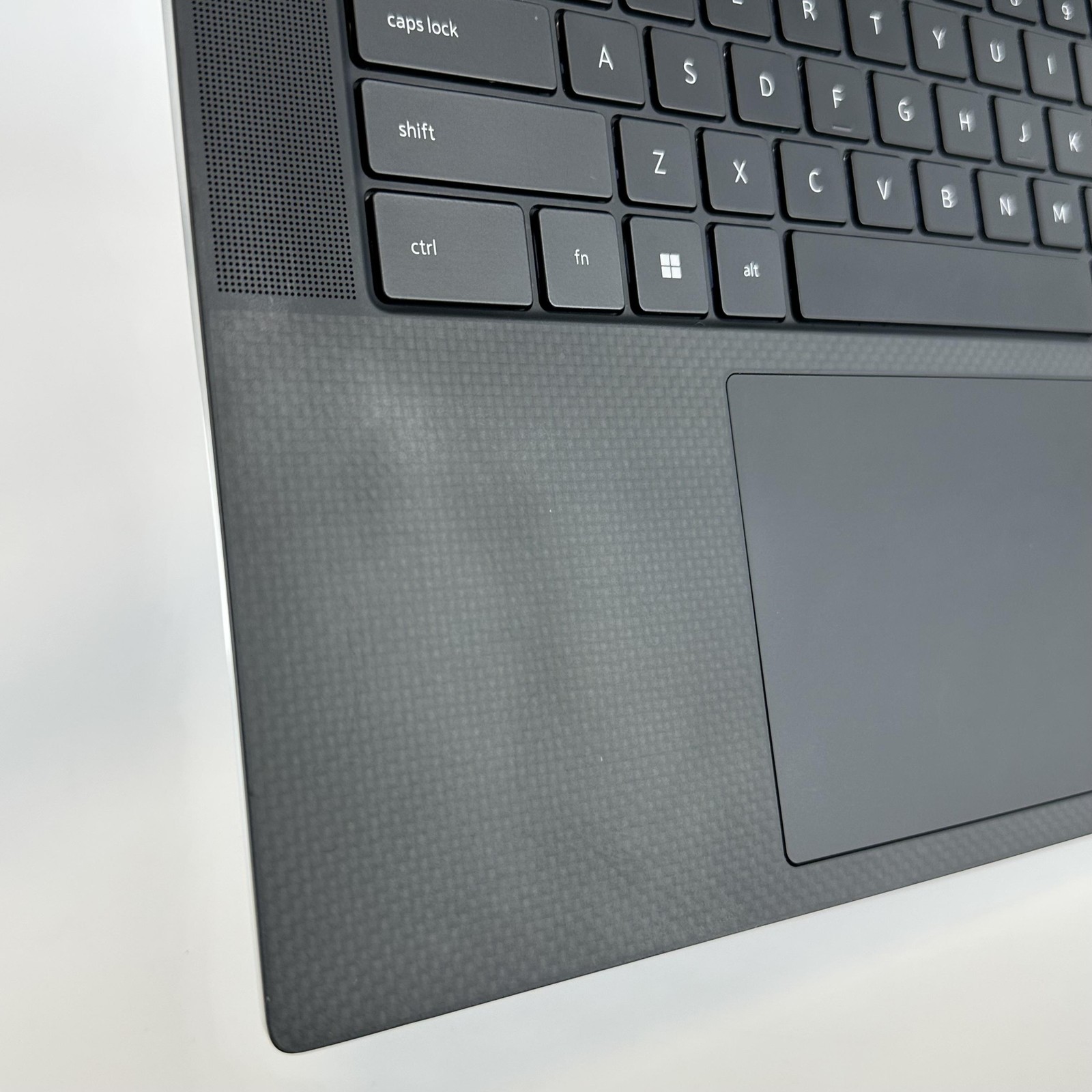 Dell XPS 15 9520 FHD+ 2.3 GHz i7-12700H 16GB 512GB SSD NVIDIA RTX 3050 Very Good