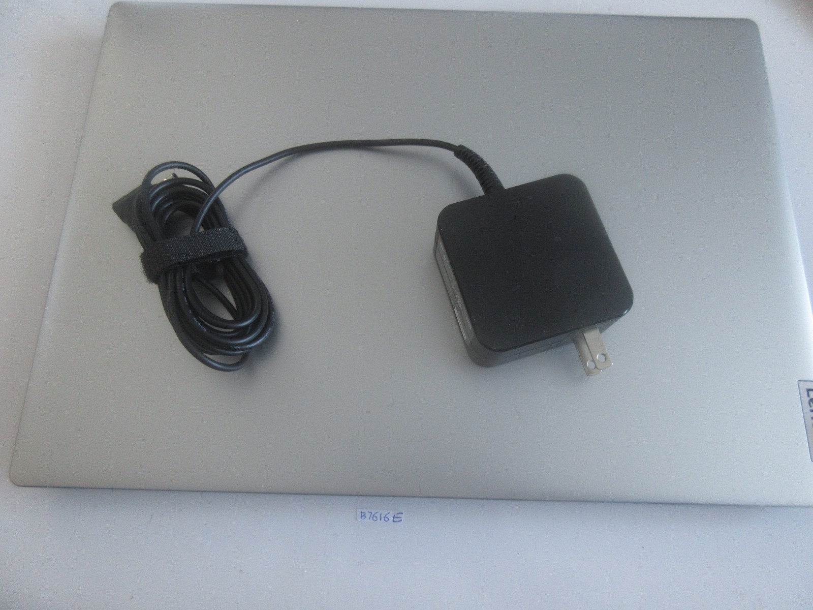Lenovo IdeaPad 1 14IGL05 81VU000JUS Pentium N4020 4GB 64GB English/French