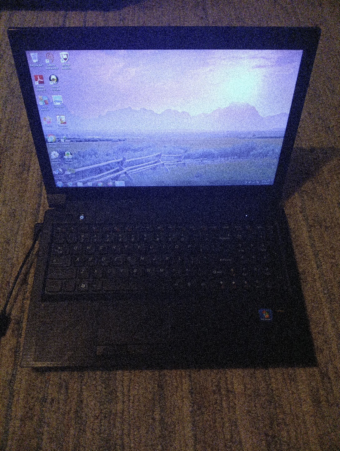 Lenovo PC Laptop Labtop 16″ Black AMD 1.65ghz, 4GB Ram 250GB HD Windows 7