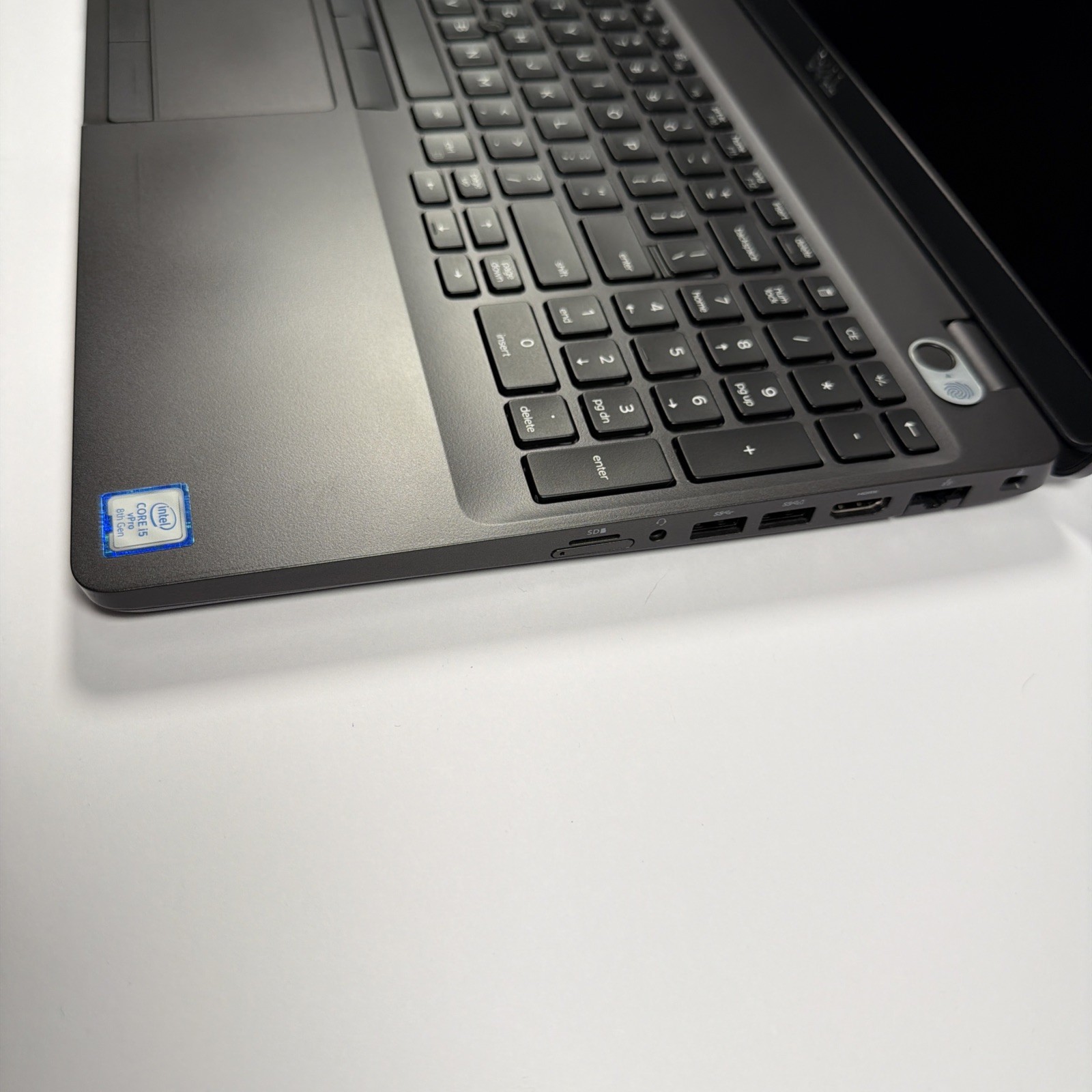 Dell Latitude 5500 15.6″ Intel Core i5-8365U 16GB RAM 256GB NVMe Win11Pro – READ