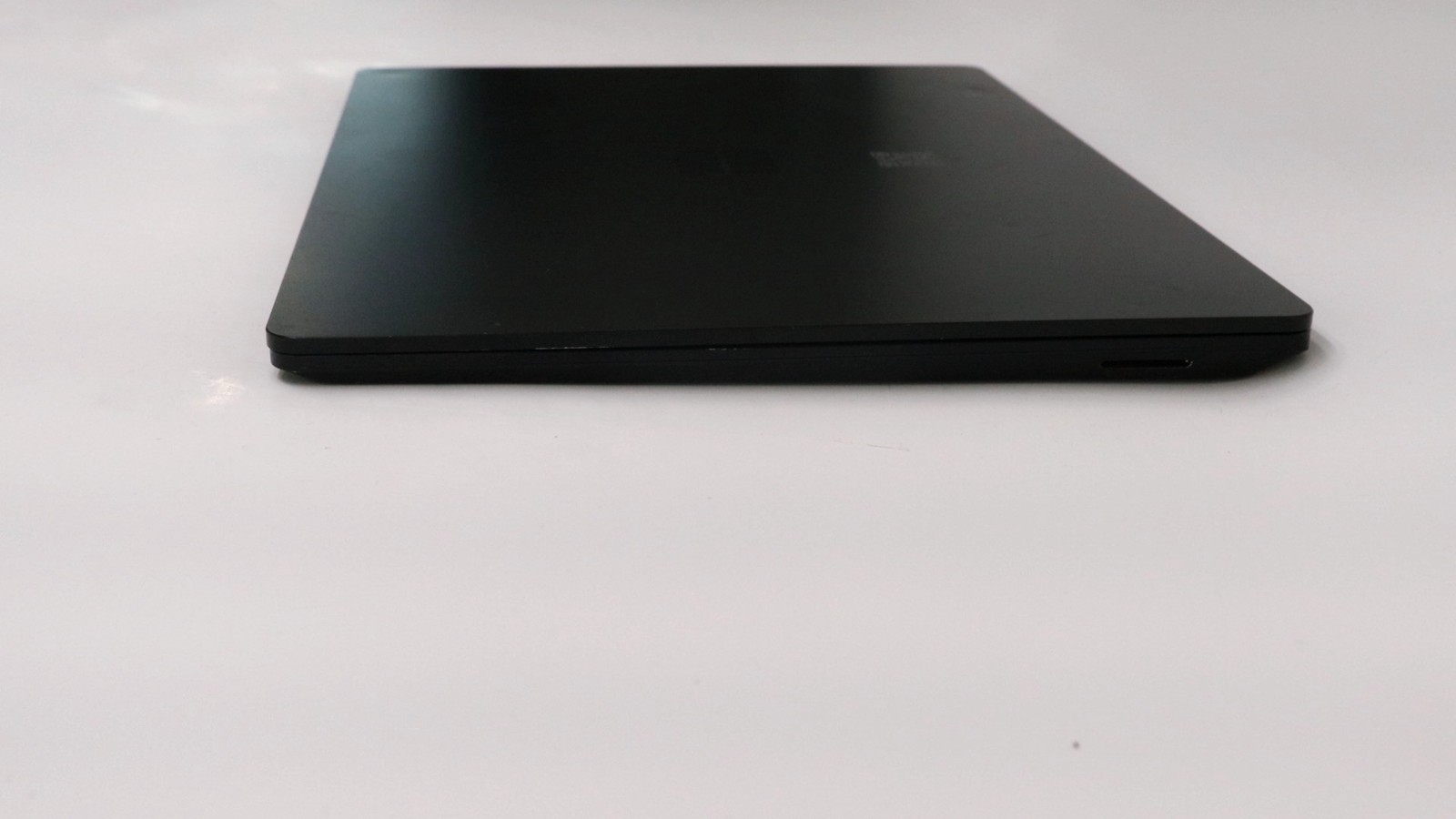 Microsoft Surface Laptop 3 14″ i7-1065g7 16GB 512GB – Fair READ DESC