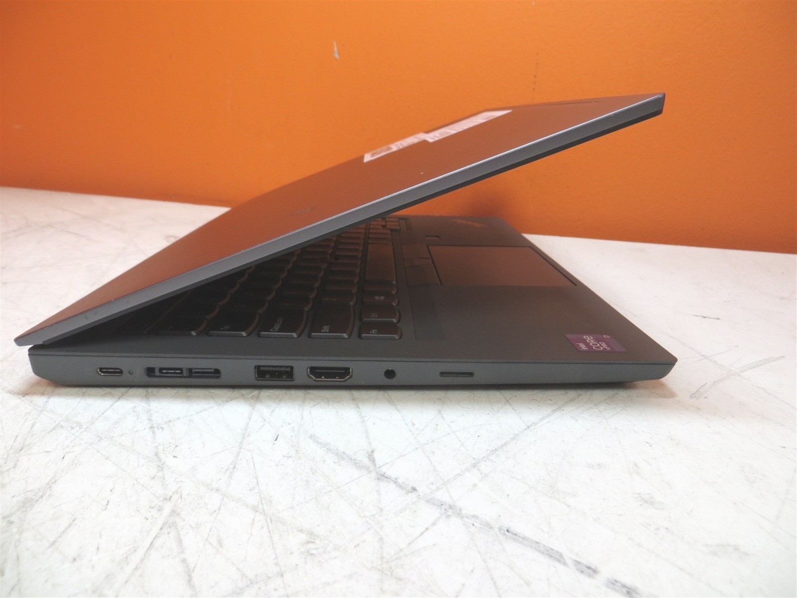 Scratched LCD Lenovo ThinkPad T14 Gen 2 Intel i7-1185G7 3GHz 16GB 512GB SSD w/OS