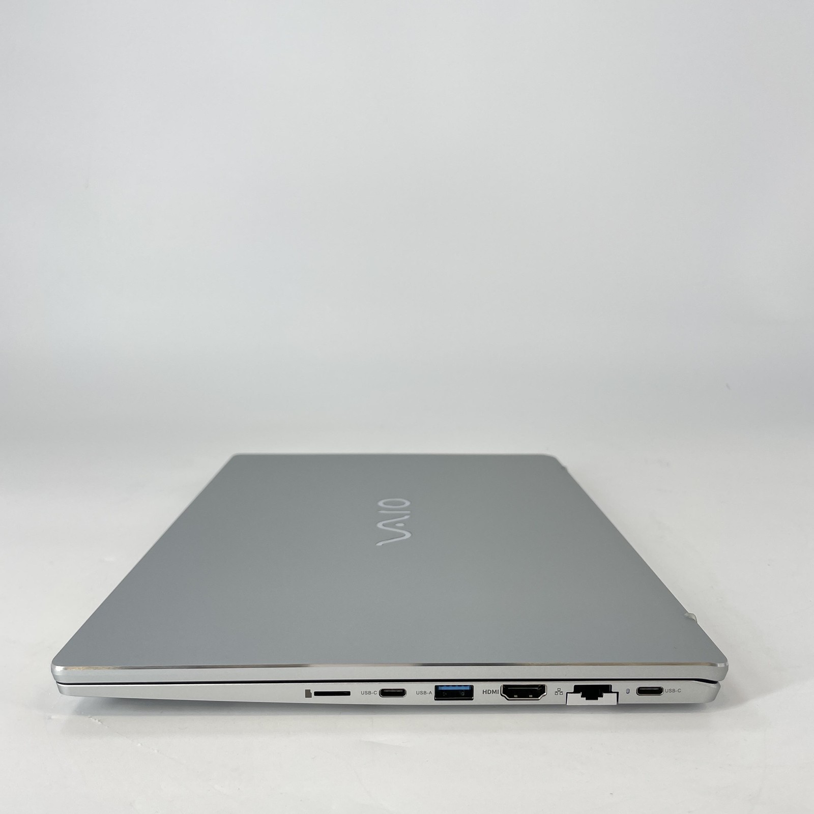 VAIO FS 14 Silver FHD+ i5-1235U 8GB RAM 1TB SSD Excellent