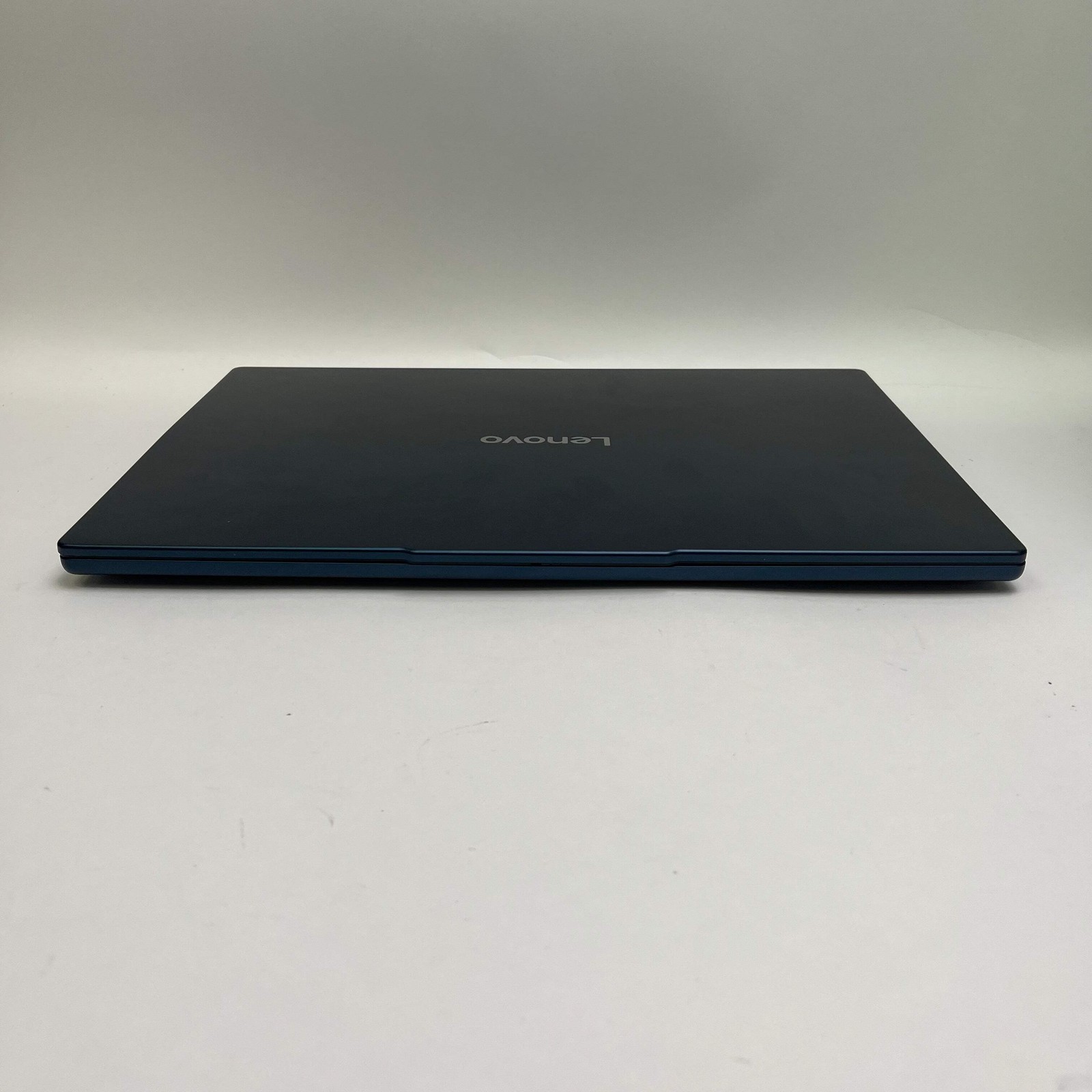 Lenovo IdeaPad Slim 5 16IRH10R 16″ Core 5 210H 2.2GHz 16GB RAM 512GB SSD