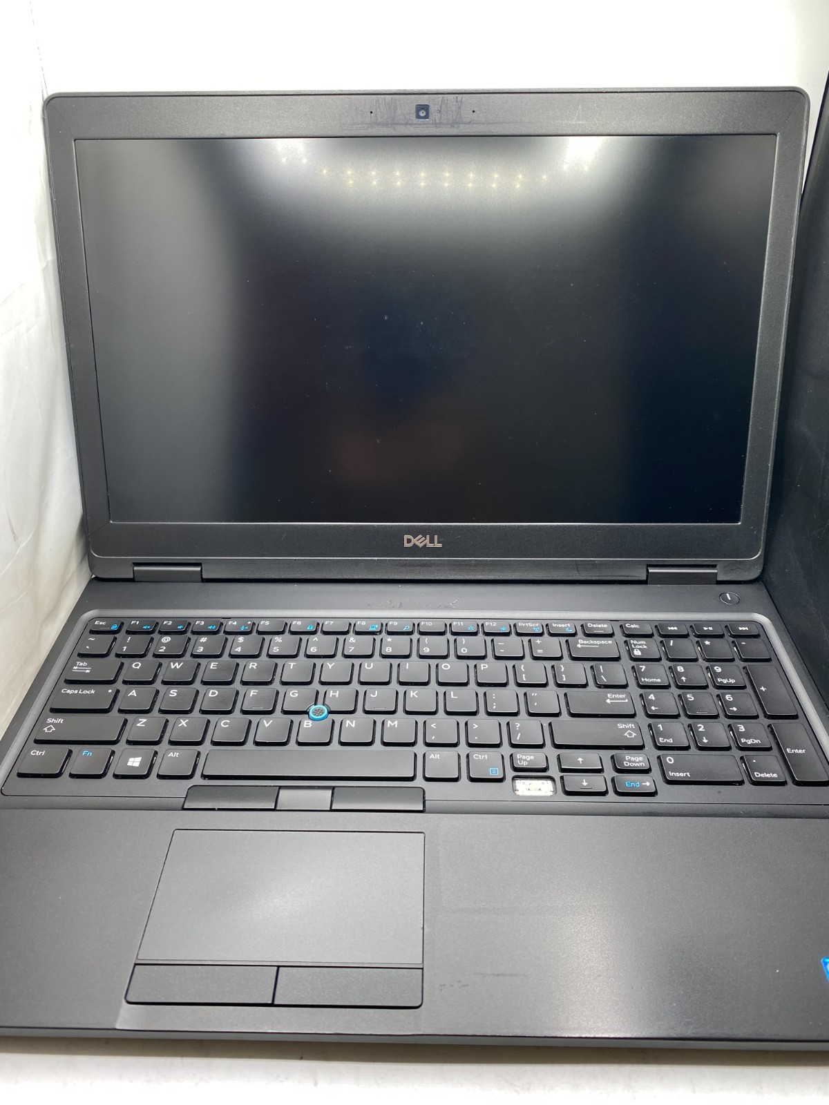 Dell Latitude 5590 15.6″ Laptop Intel Core i5-8350U 1.70GHz 8GB RAM 256GB SSD
