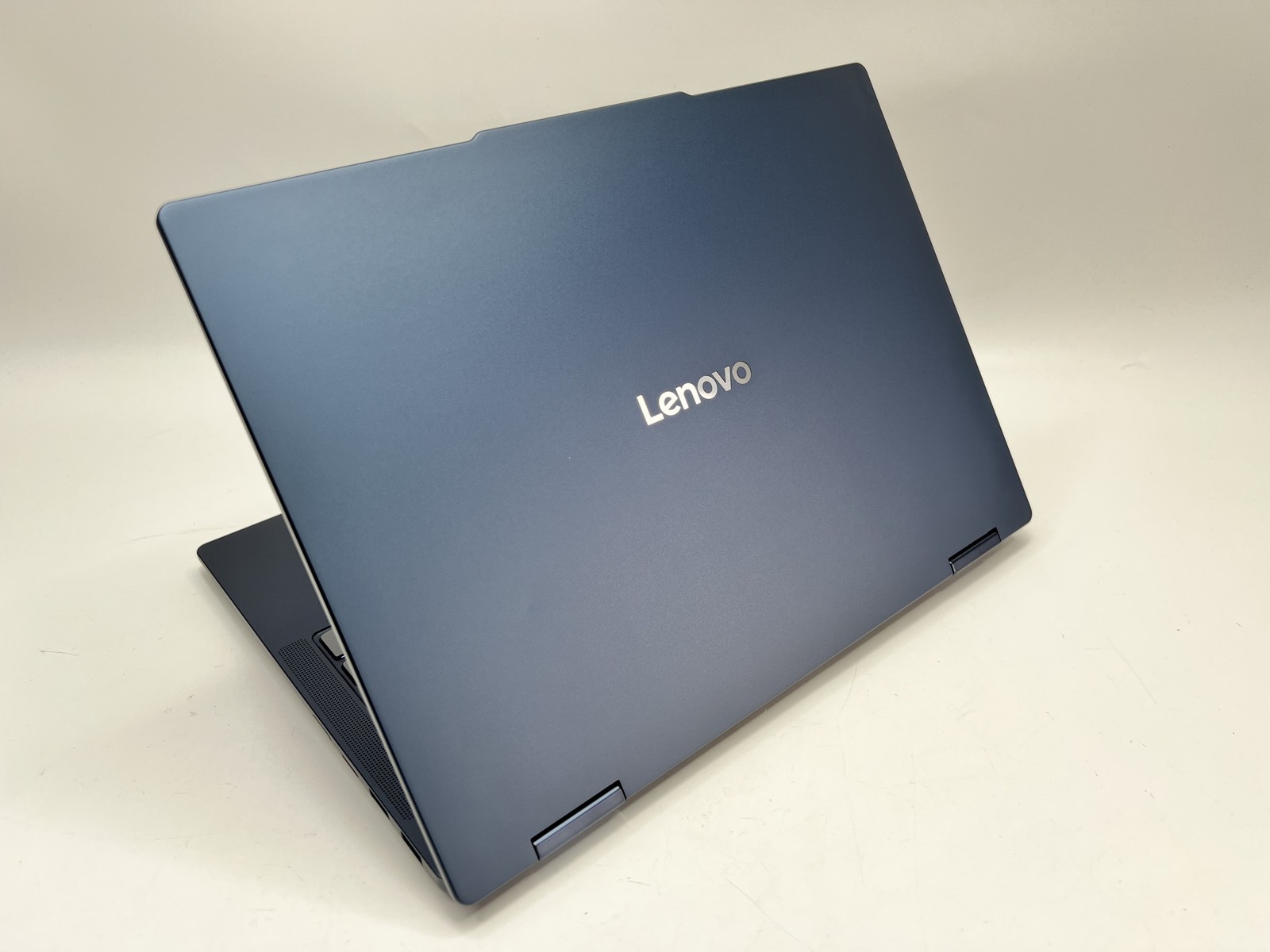 Lenovo Ideapad 5 2-in-1 14″ Ryzen Ai 7 350 16GB RAM 1TB SSD Radeon 860M W11 Wrty