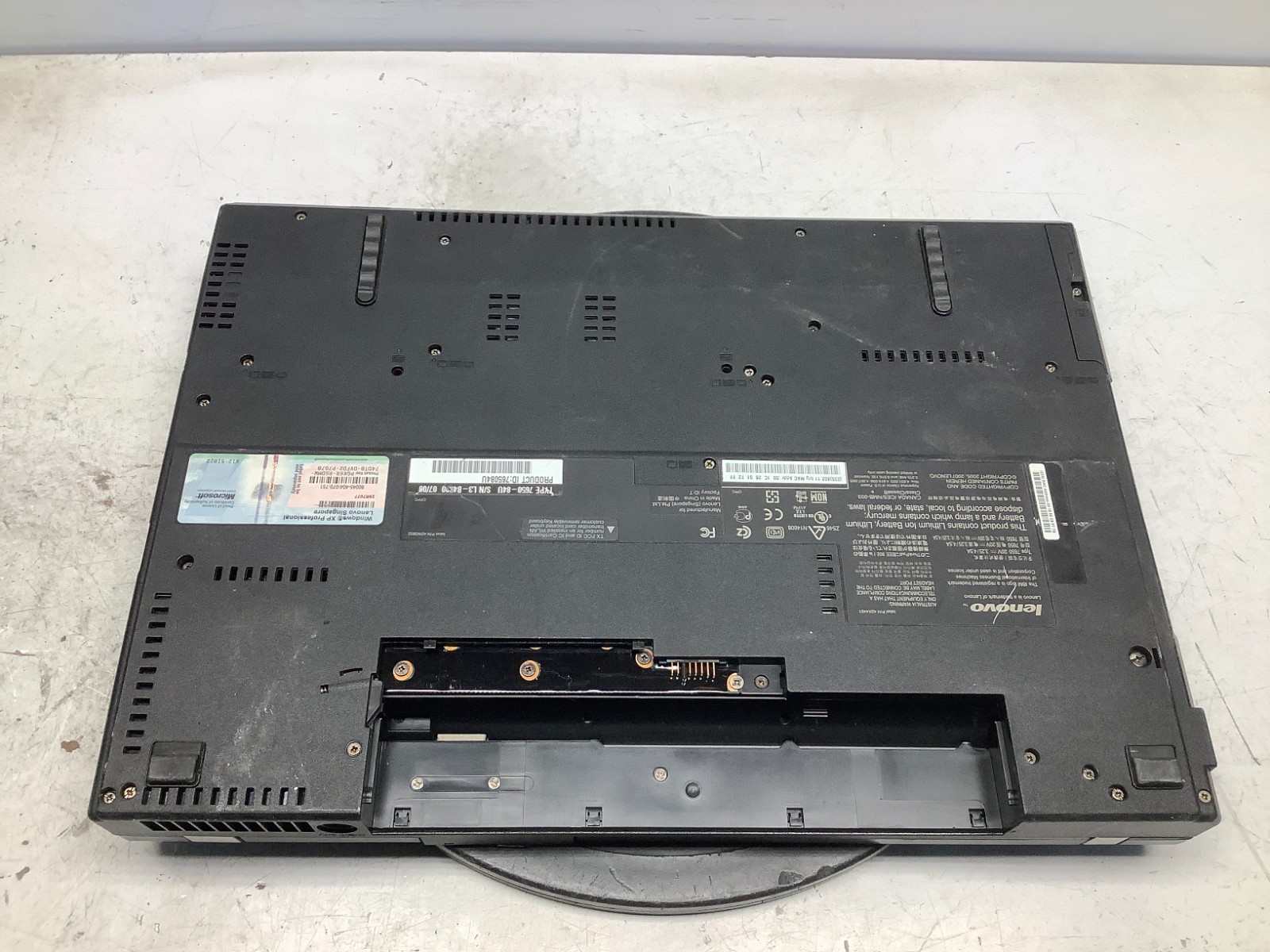 Lenovo ThinkPad R61E Intel Celeron 540 1.86GHz 1 GB NO HDD