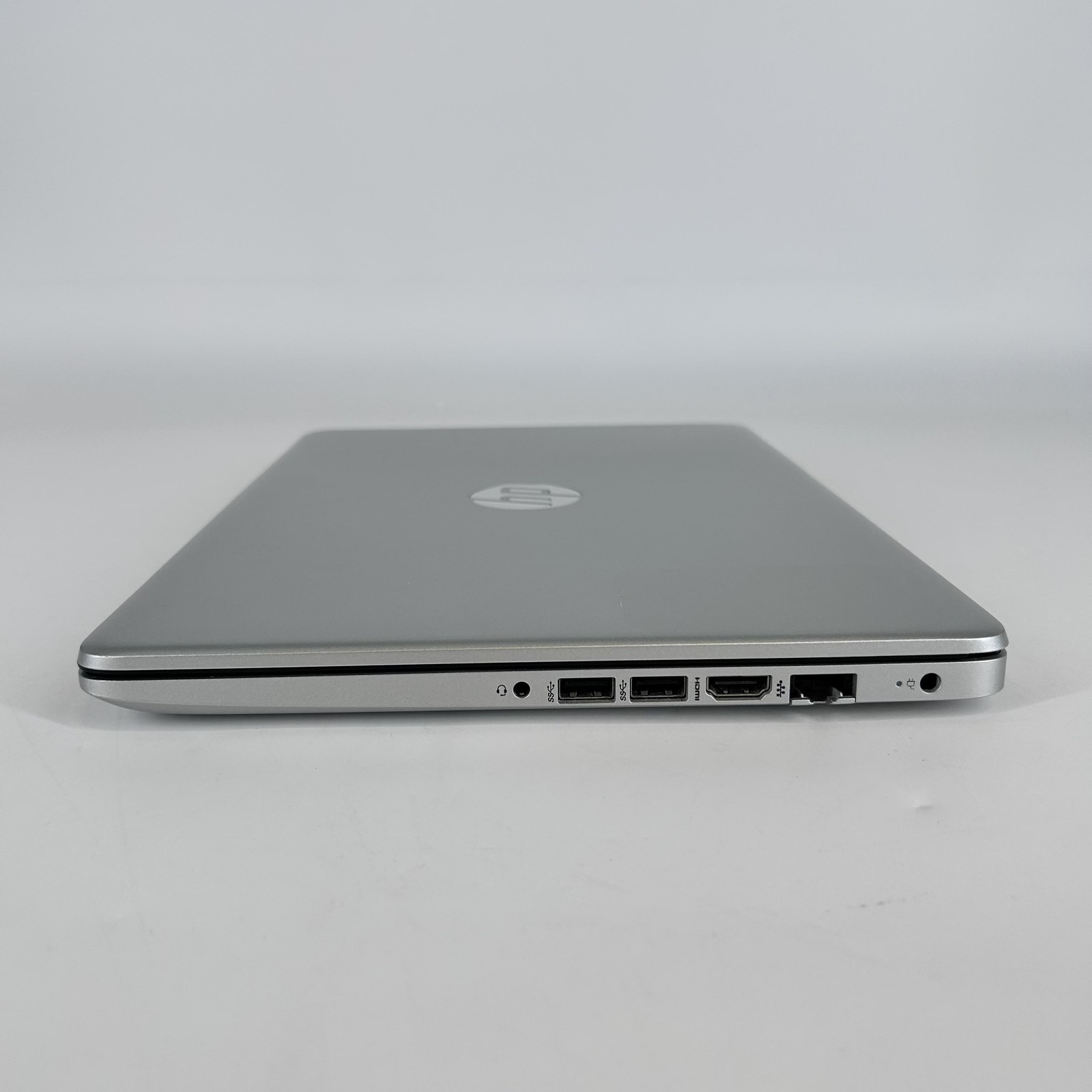 HP Notebook 14 HD TOUCH 2.6 GHz Ryzen 3 3200U 8GB 256GB SSD Good