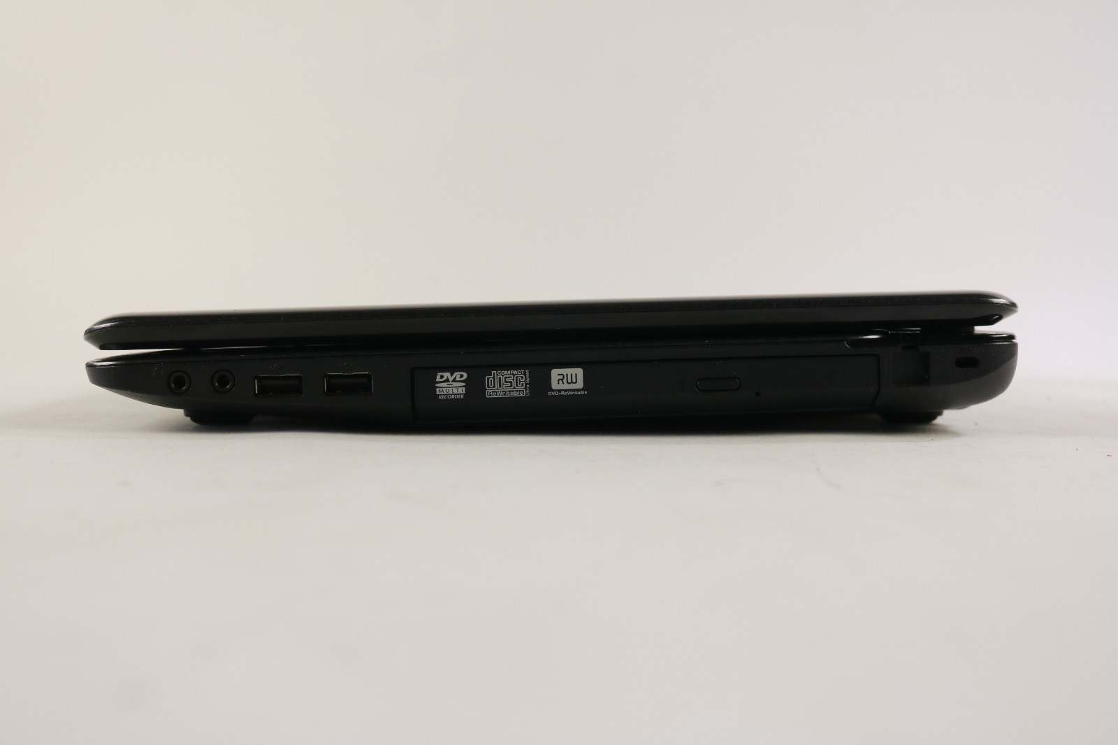 Toshiba Satellite L675 Laptop Premium vision, AMD WIN7