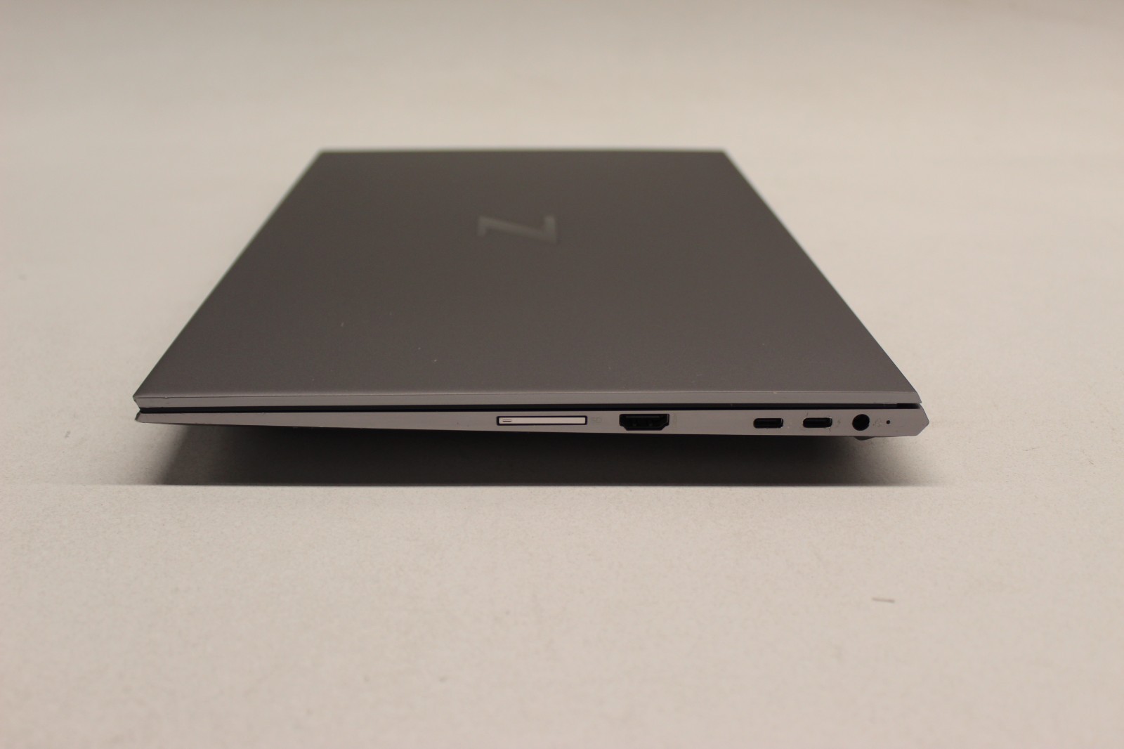 HP ZBook Studio G7 I7-10850H 512GB NvME 32GB DDR4 Win11P Nvidia QuadroT1000