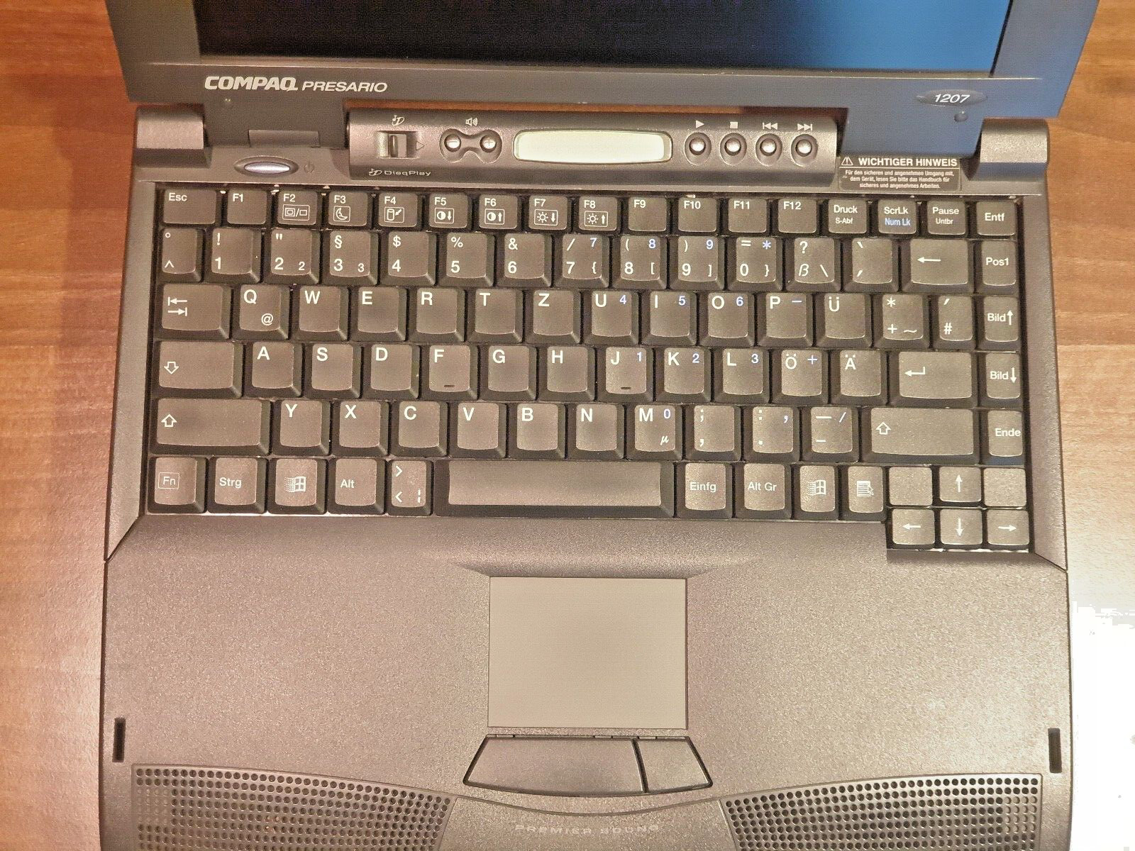 Compaq Presario 1207 – Rare Vintage Laptop Fully Functional