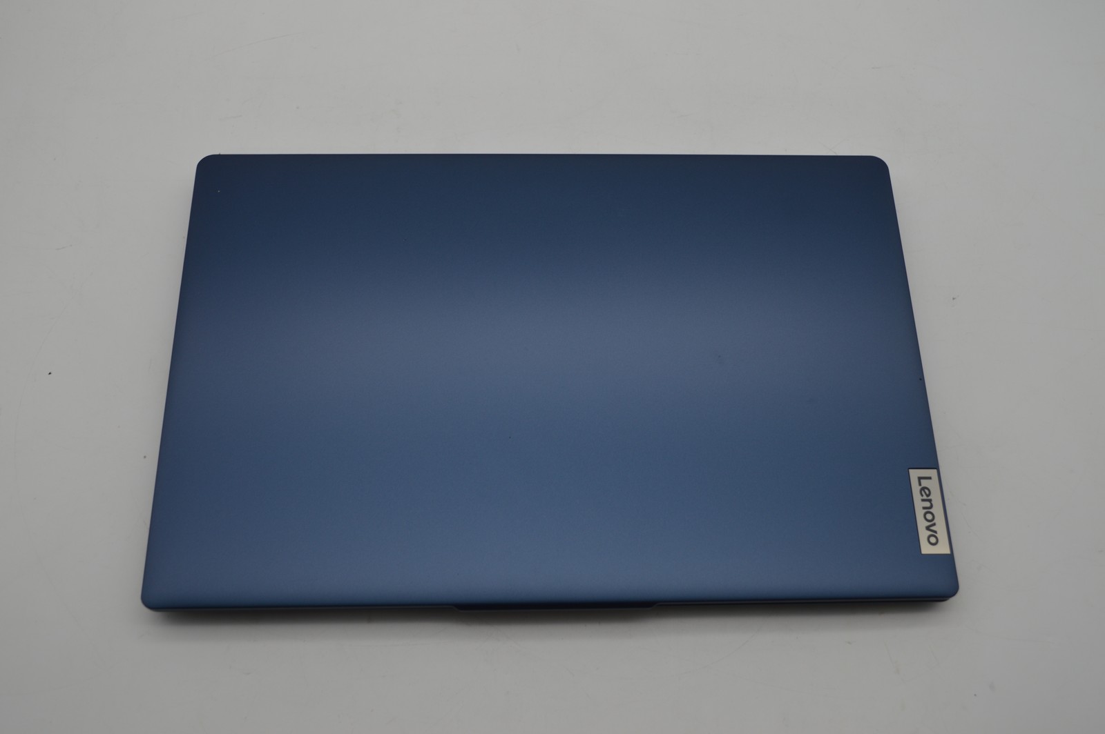 Lenovo IdeaPad Slim 3 15IRU8 Core i3-1315U 1.2GHz 8GB 256GB SSD PC1795865
