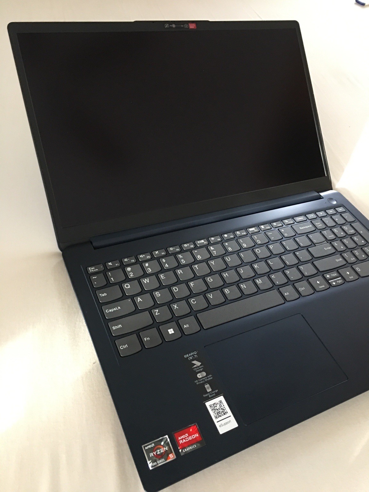 Lenovo IdeaPad 1 15.6” Full HD Touchscreen Laptop 82VG00TYUS Abyss Blue 8Gb 256