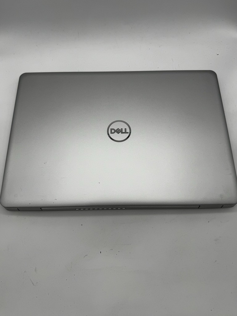 Dell Inspiron 15 5000 15.6″ i5 8th Gen 8GB 256GB SSD Win11 FHD Silver BATT DEAD