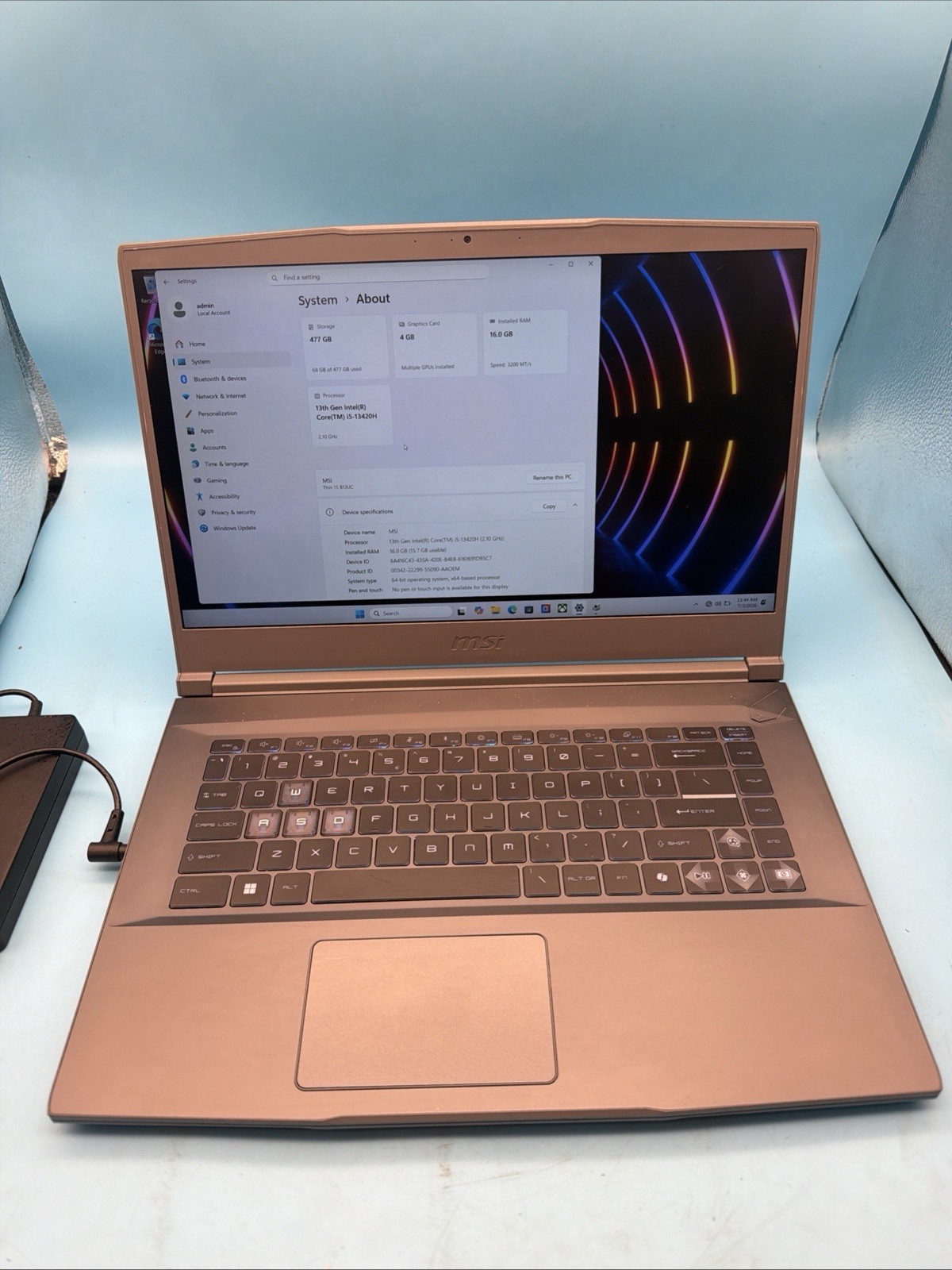 MSI Thin 15 Gaming 15.6″ i5-13420H 2.1GHz 16GB RAM 512GB SSD GeForce RTX 3050