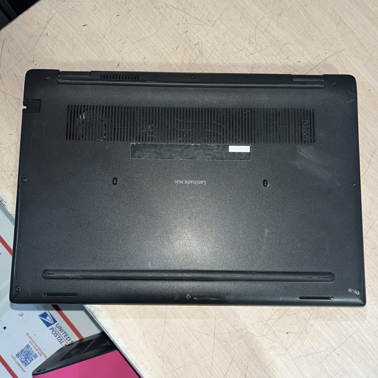 DELL LATITUDE 3420 INTEL CORE I5-1135G7 8GB RAM NO HD
