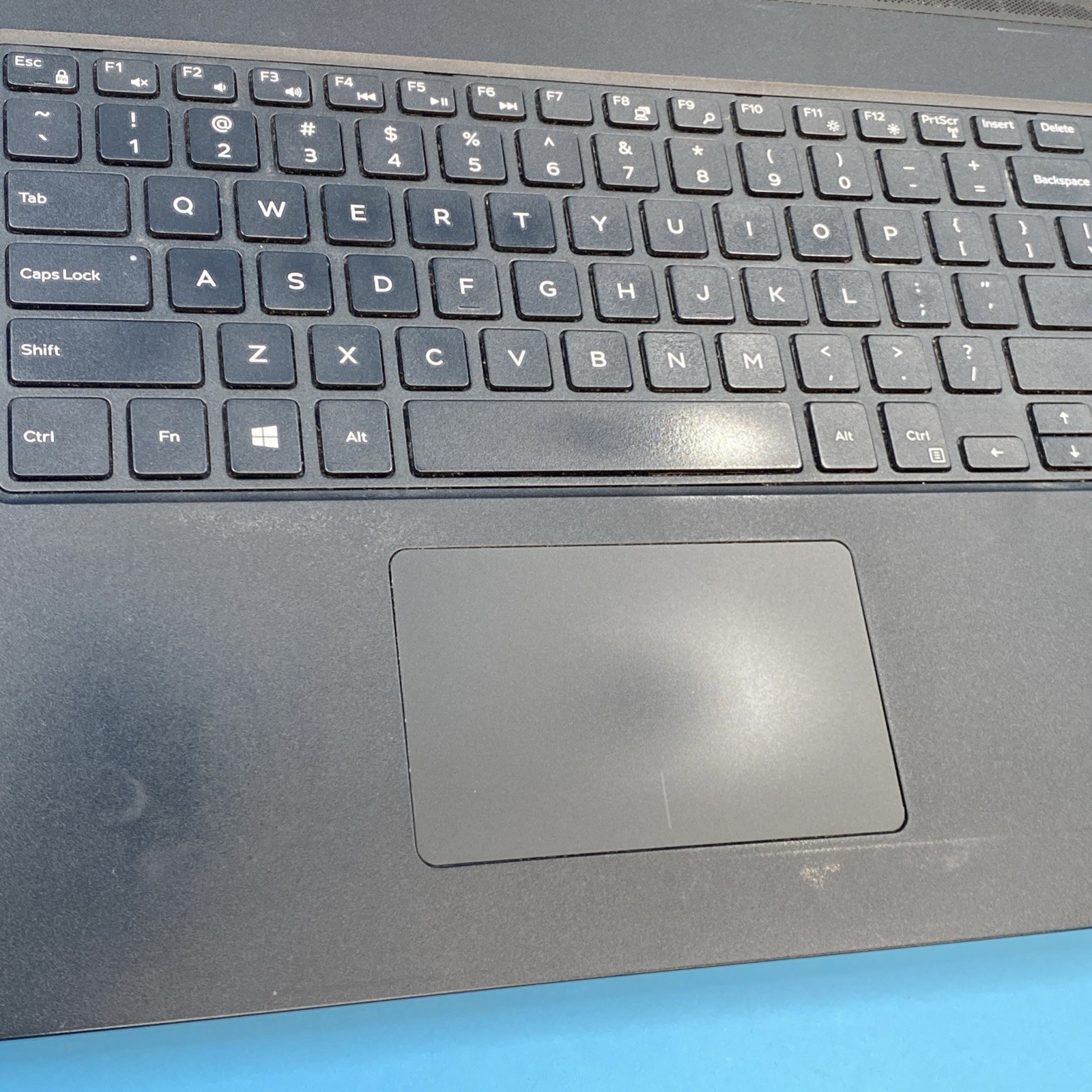 (LOT OF 16) Dell Laptops | i7 7th Gen | 8/16/32GB RAM | **READ BELOW** | NO OS