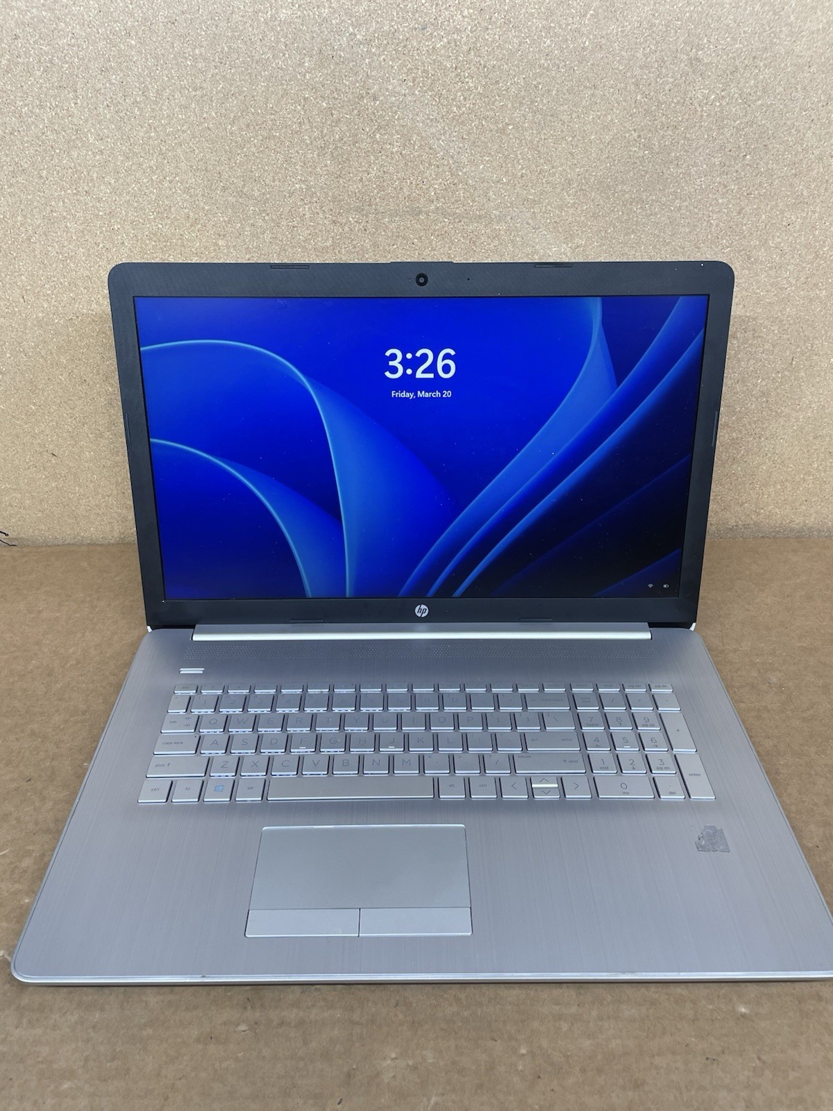 HP Laptop 17-by3xxx, Intel Core i5-1035G1 @1.00GHz, 4GB RAM, 256GB SSD, W11 READ