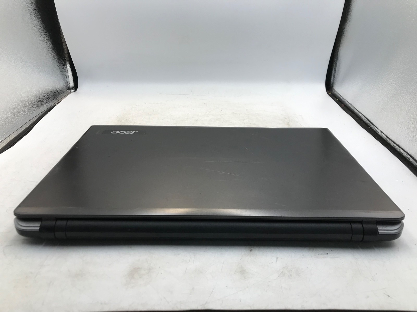 Acer Aspire 5534 AMD Athlon 64 x2 15″ Laptop-POWERS/BROKEN RAM CLIPS- MZ