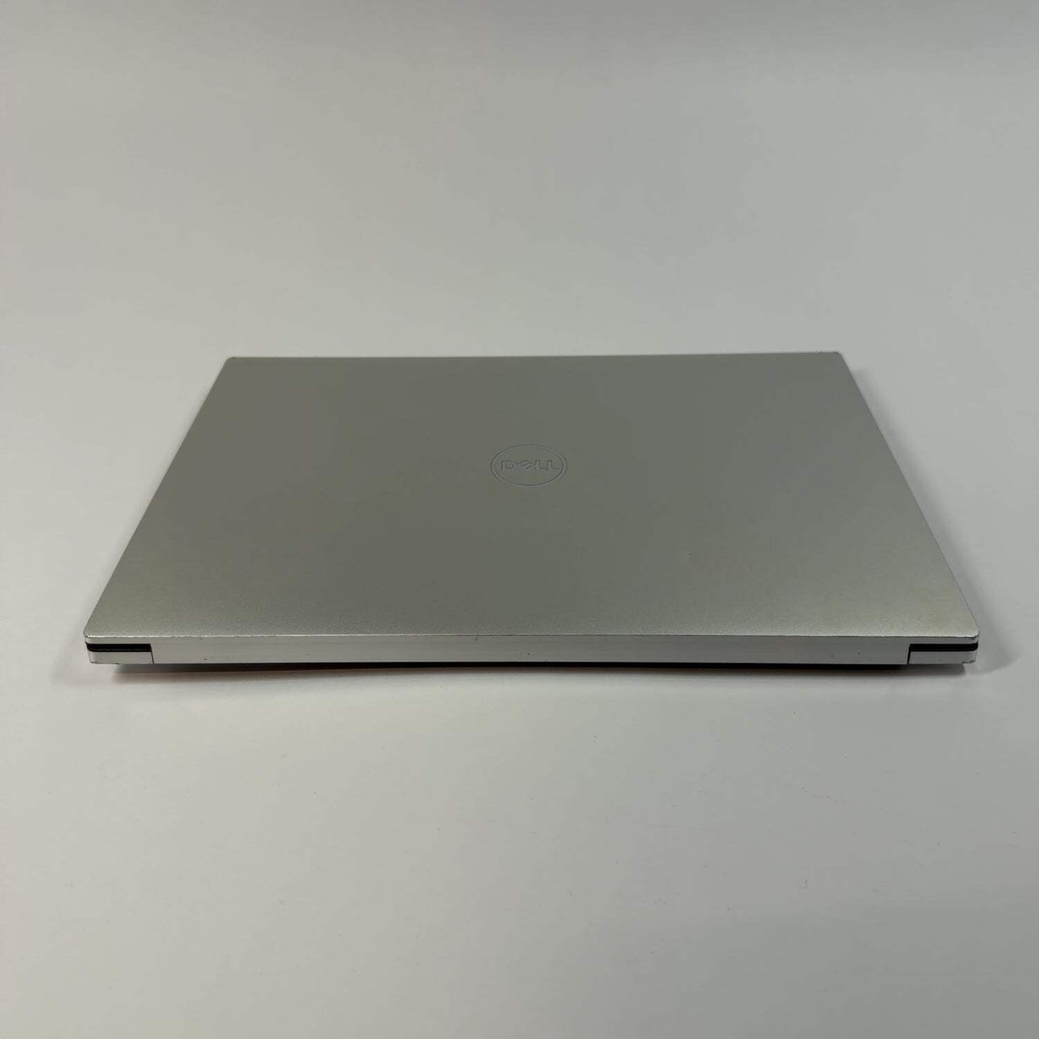 Dell XPS 9520 15.6″ i7-12700H 2.3GHz 16GB RAM 512GB SSD GeForce RTX 3050 Ti