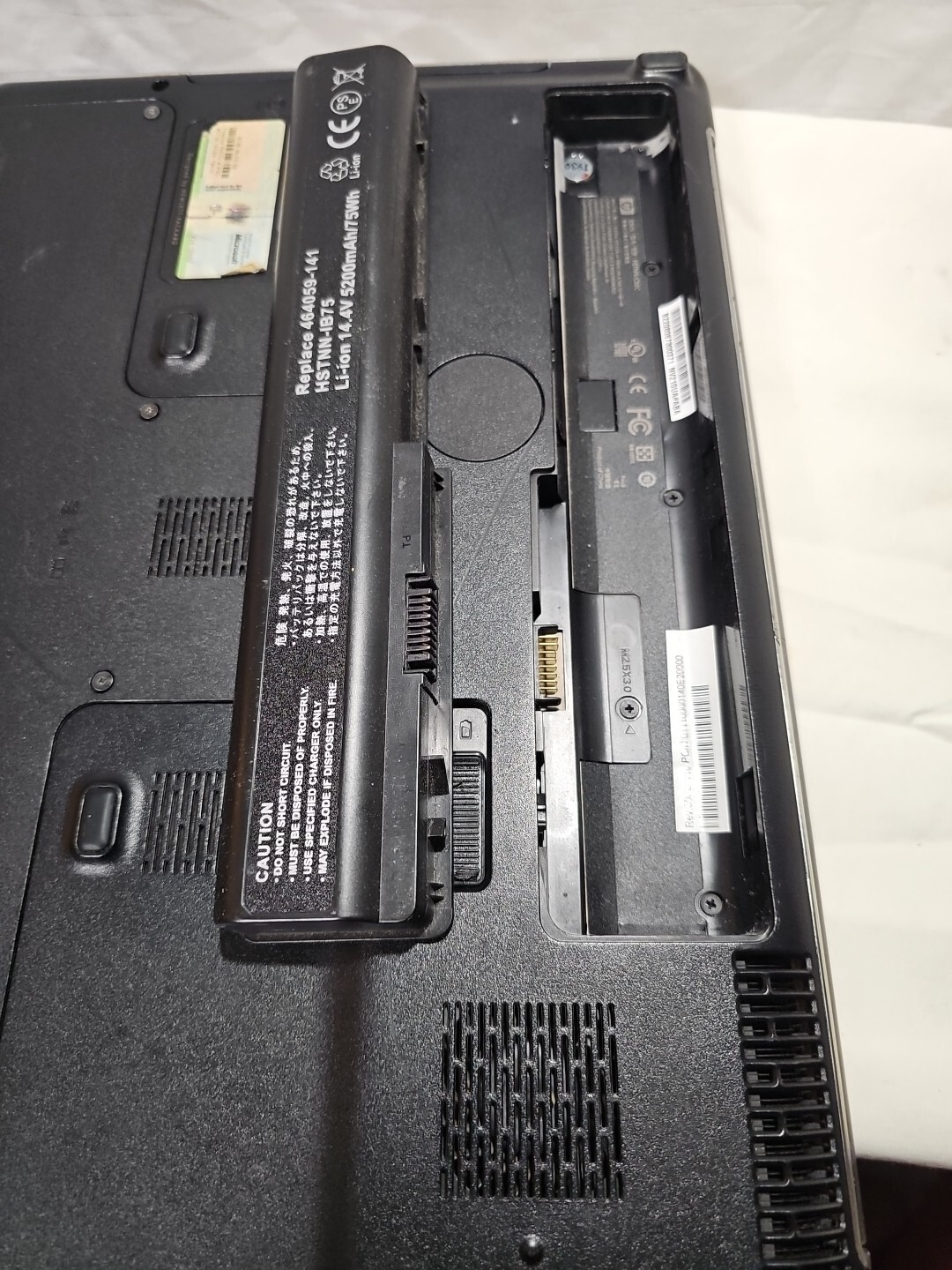 HP PAVILLION dv7-1260us. PARTS OR REPAIR. 17” SCREEN.