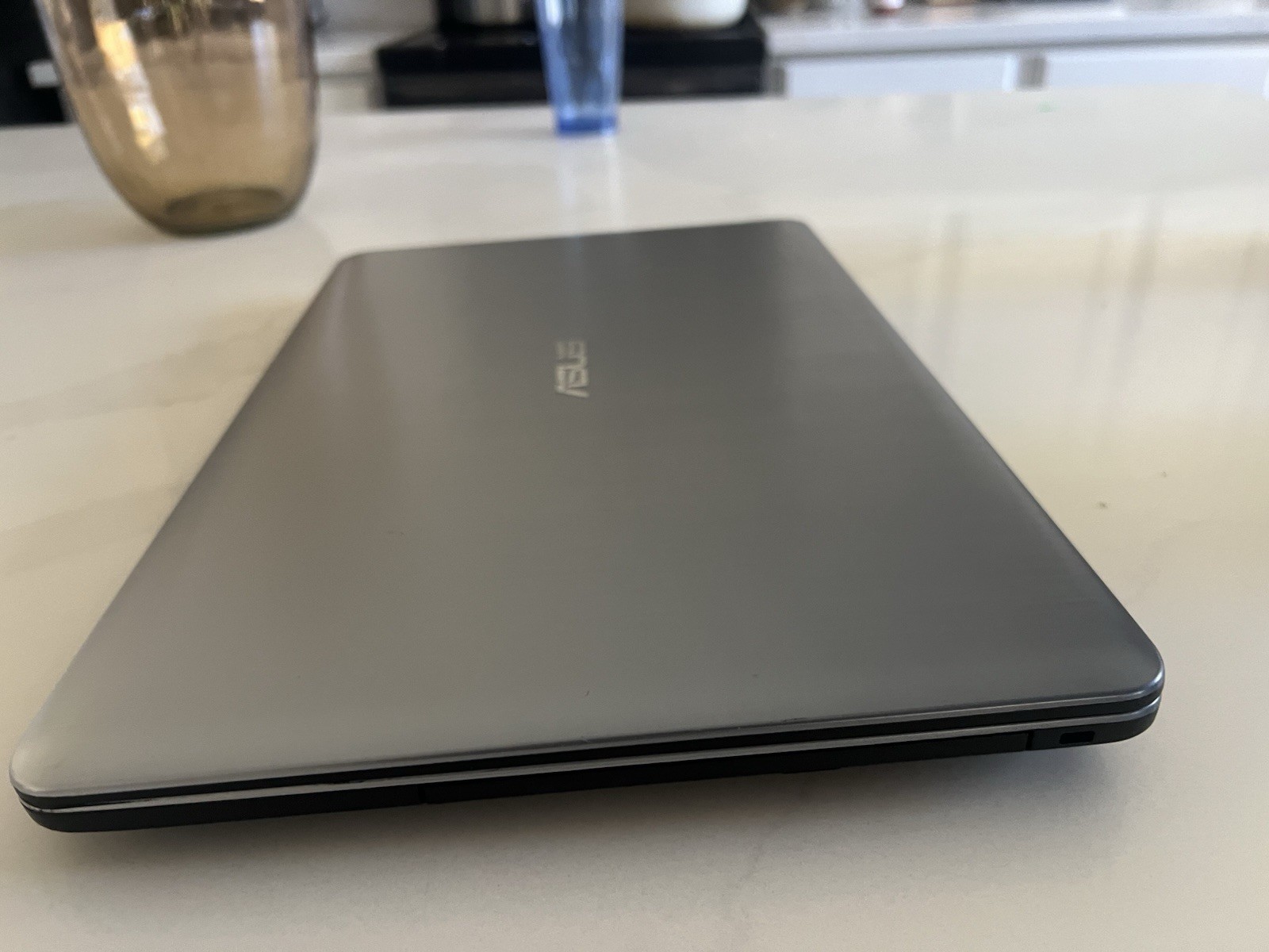 ASUS X540L Laptop i3-5020U 2.2GHz 8GB 500gig Storage Win 10 DVDRW