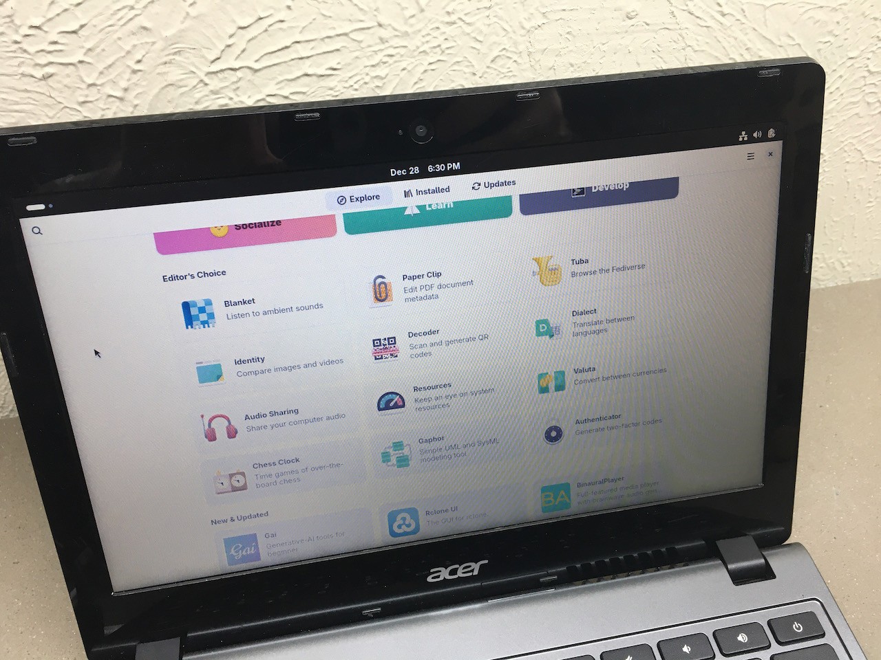 Acer C720 Laptop 11.6″ Intel 1.40GHz 2955U 2GB DDR3 16GB SSD Linux Fedora 43