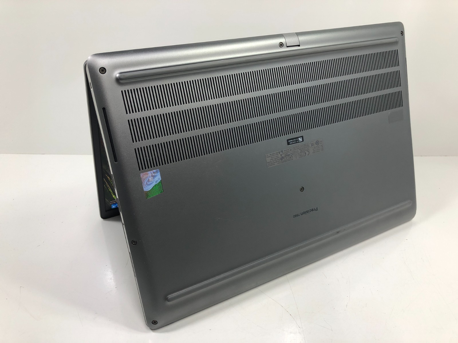 Dell Precision 7560 i9-11950H, 2.6GHz, 32GB, 512GB NVMe, WIN11Pro NVIDIA T1200