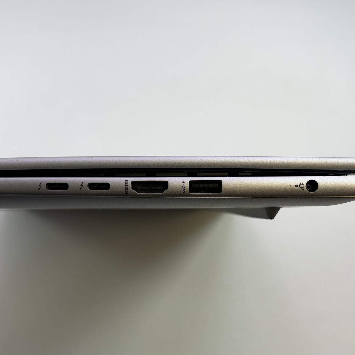 Broken HP Envy 16-H0003NR i7-12700H 2.3GHz 16GB RAM 1TB SSD Intel Arc A370M READ